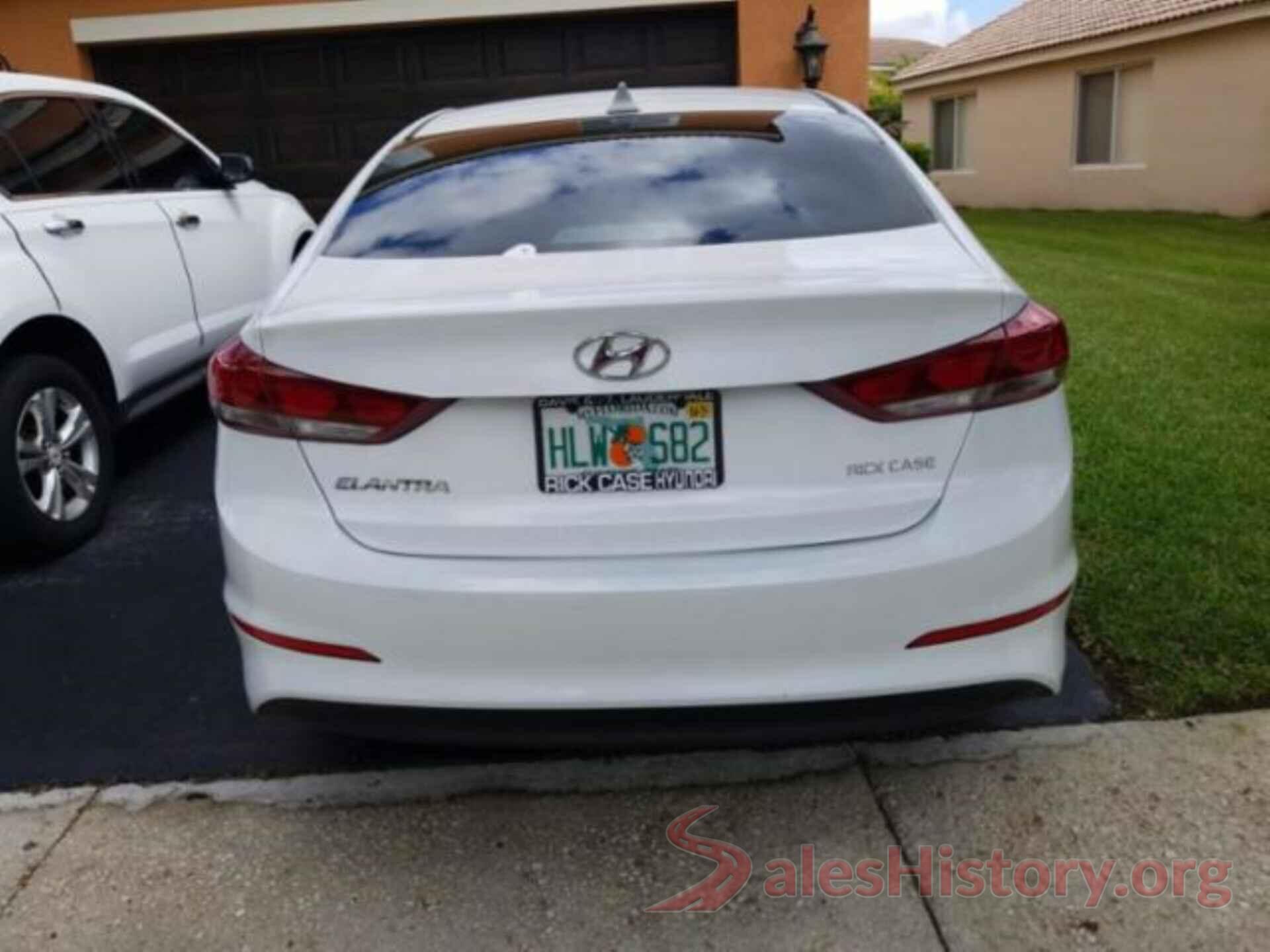 5NPD84LF5JH295733 2018 HYUNDAI ELANTRA