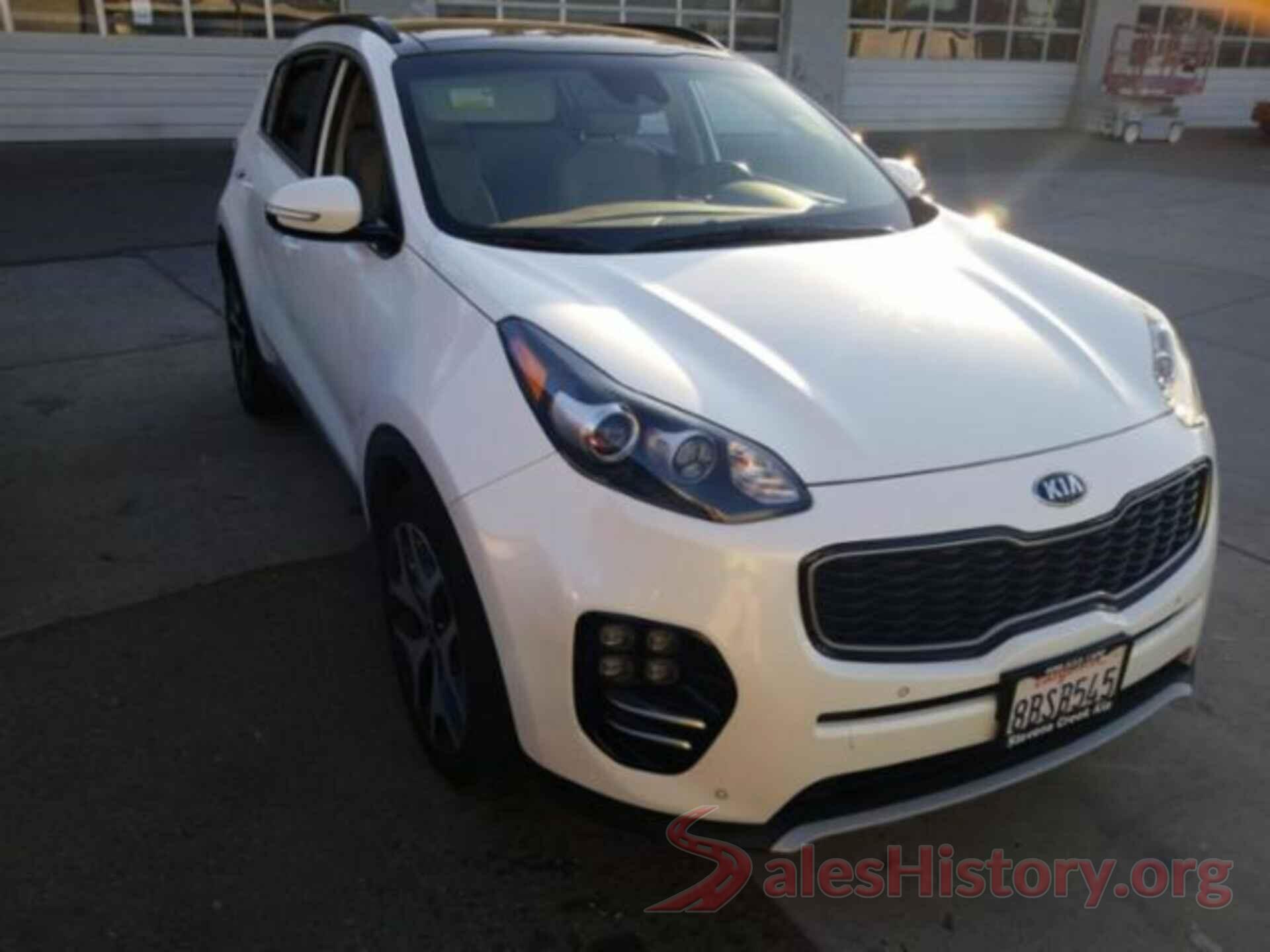 KNDPR3A67J7356334 2018 KIA SPORTAGE