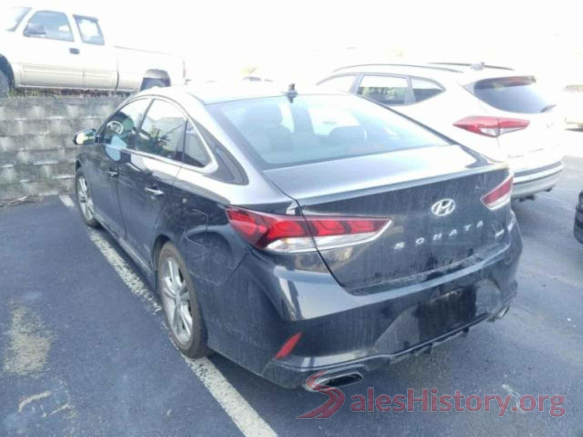 5NPE34AF0JH633058 2018 HYUNDAI SONATA