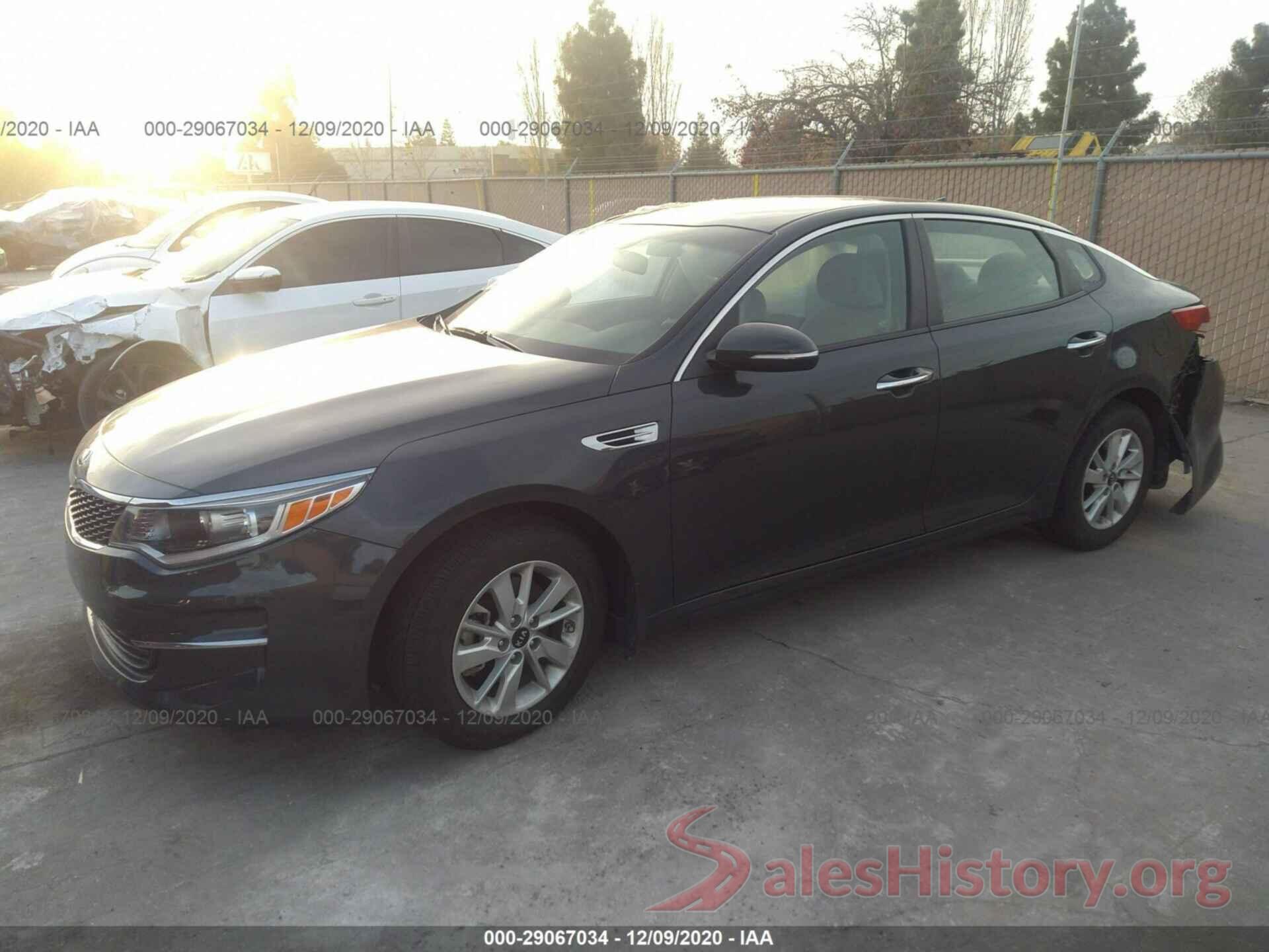 KNAGT4L33G5074137 2016 KIA OPTIMA