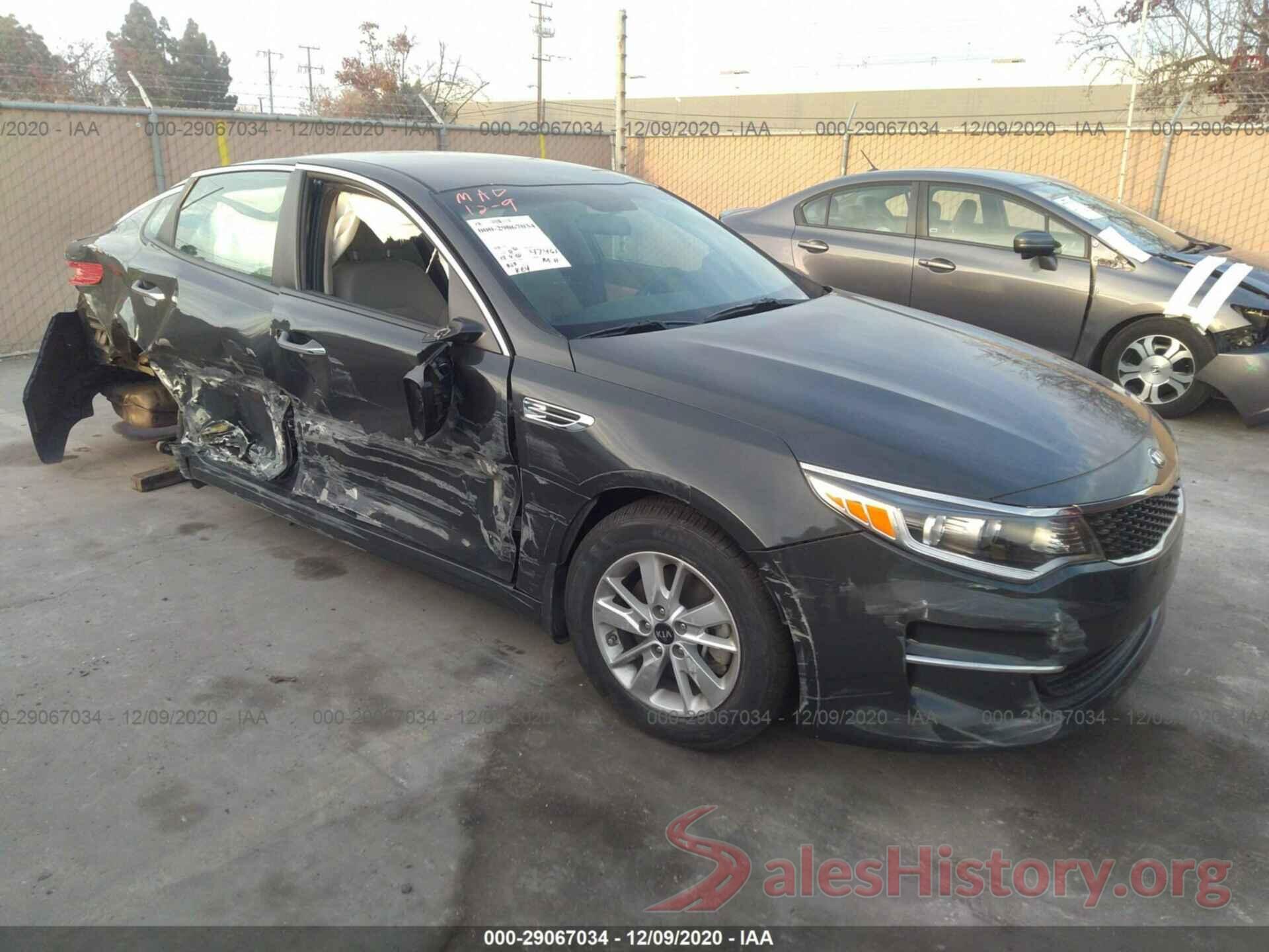 KNAGT4L33G5074137 2016 KIA OPTIMA