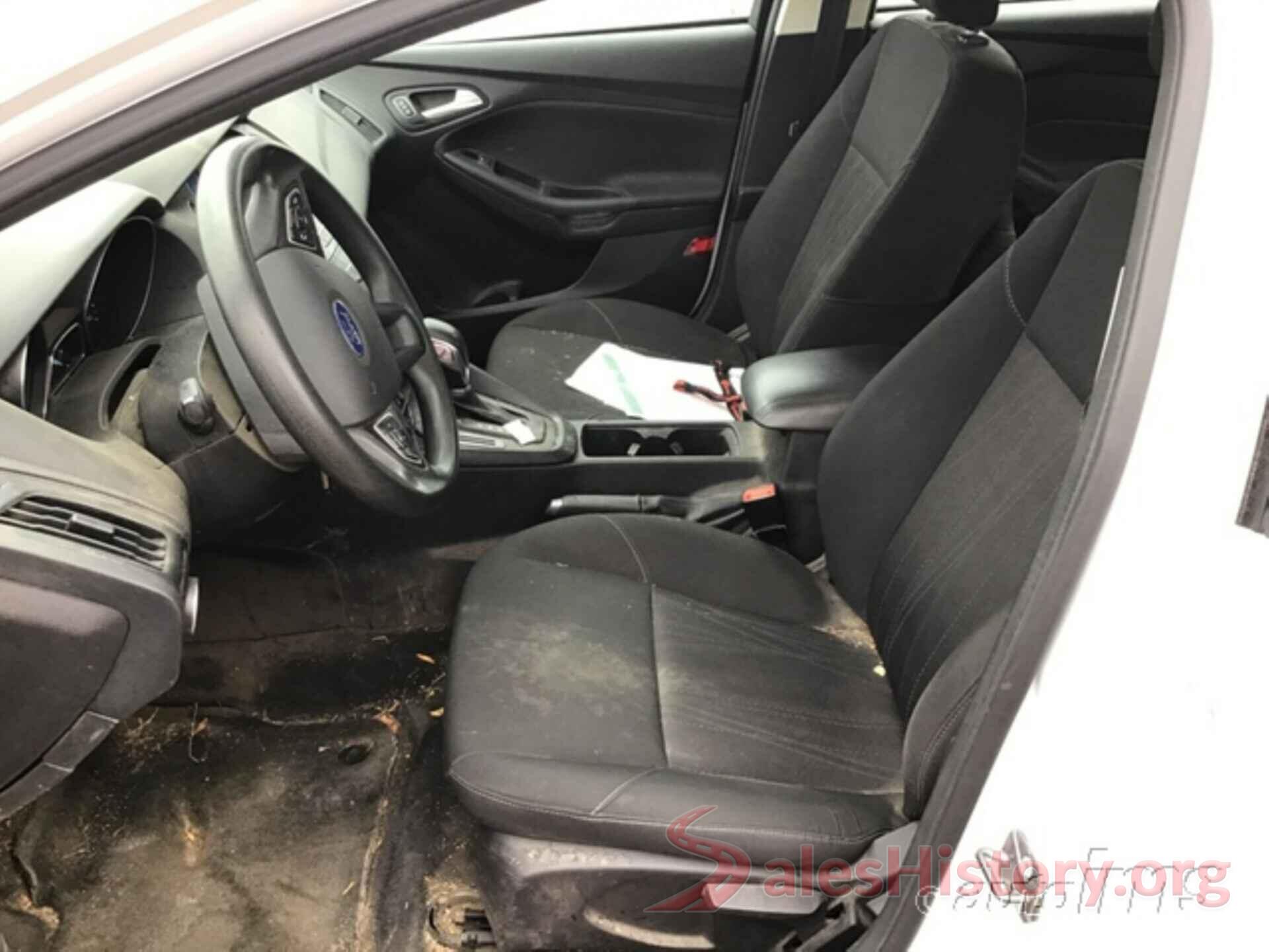 1FADP3K23JL257219 2018 FORD FOCUS