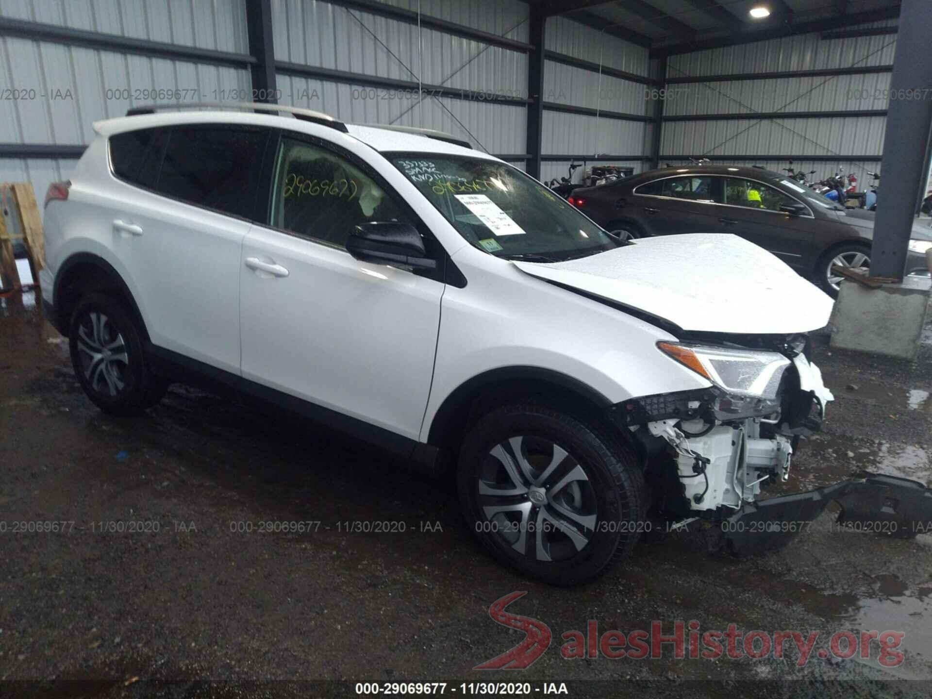 JTMBFREV9JJ221978 2018 TOYOTA RAV4