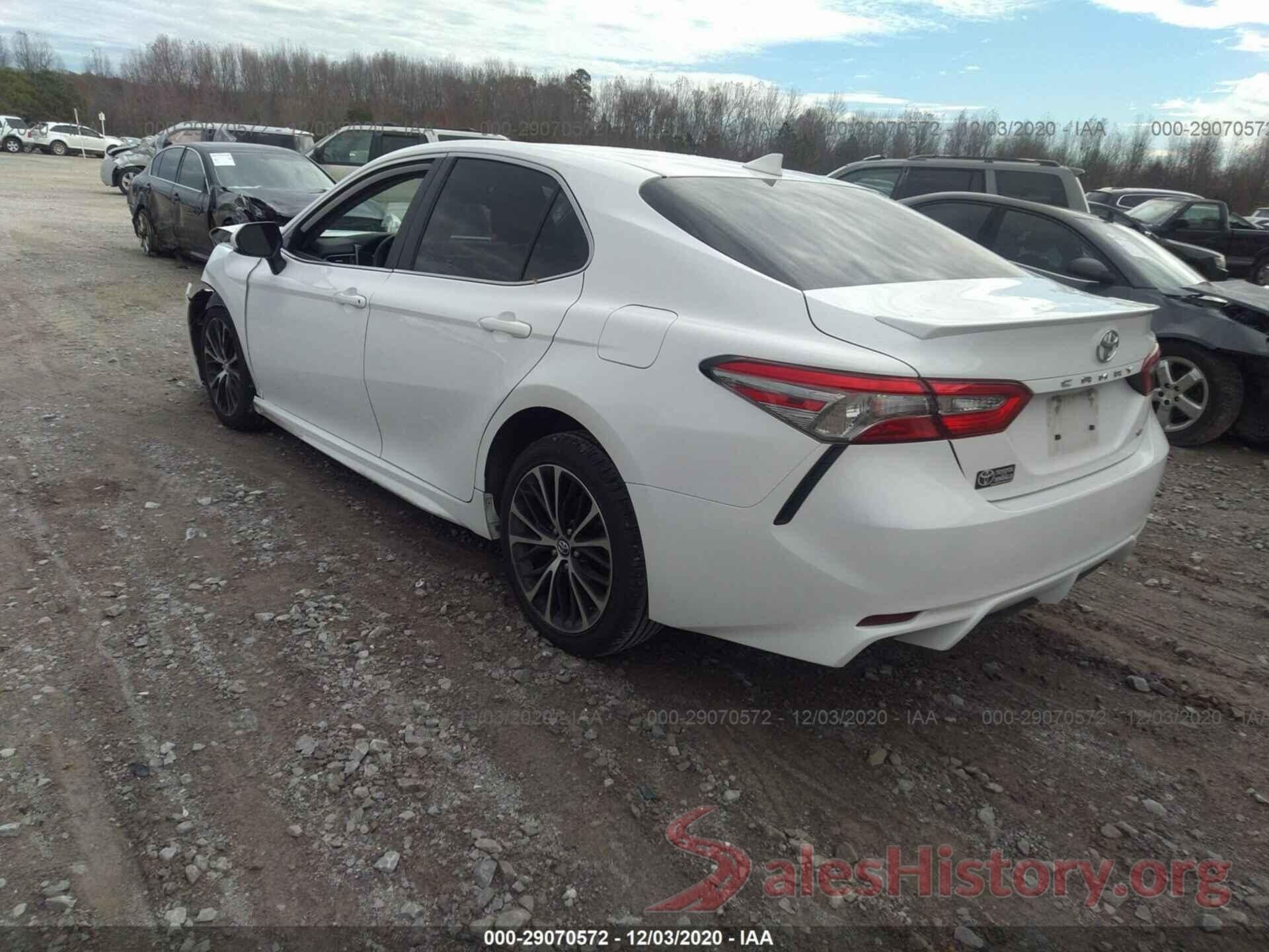 4T1B11HKXKU213708 2019 TOYOTA CAMRY