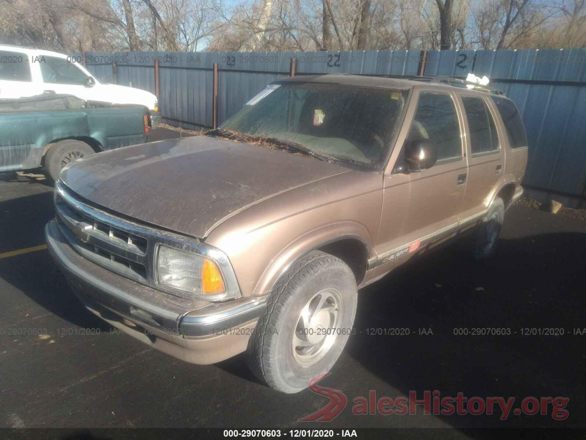 1GNDT13WXT2243247 1996 CHEVROLET BLAZER