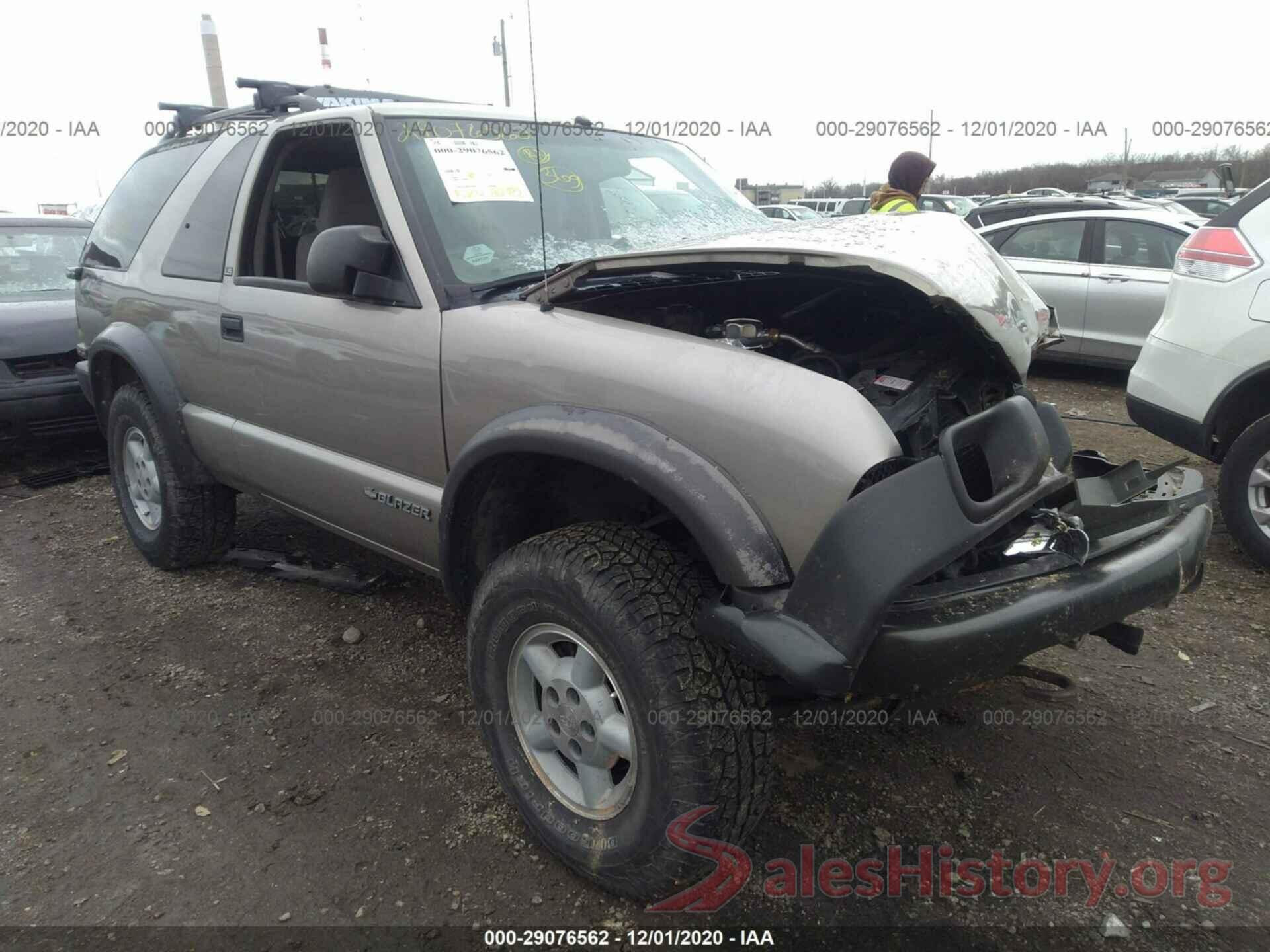 1GNCT18W8XK240213 1999 CHEVROLET BLAZER