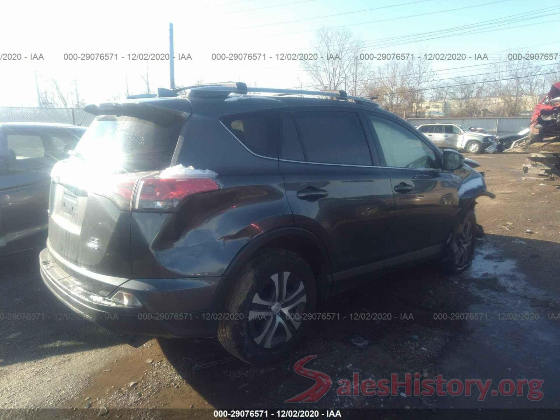 JTMBFREV4HJ113536 2017 TOYOTA RAV4