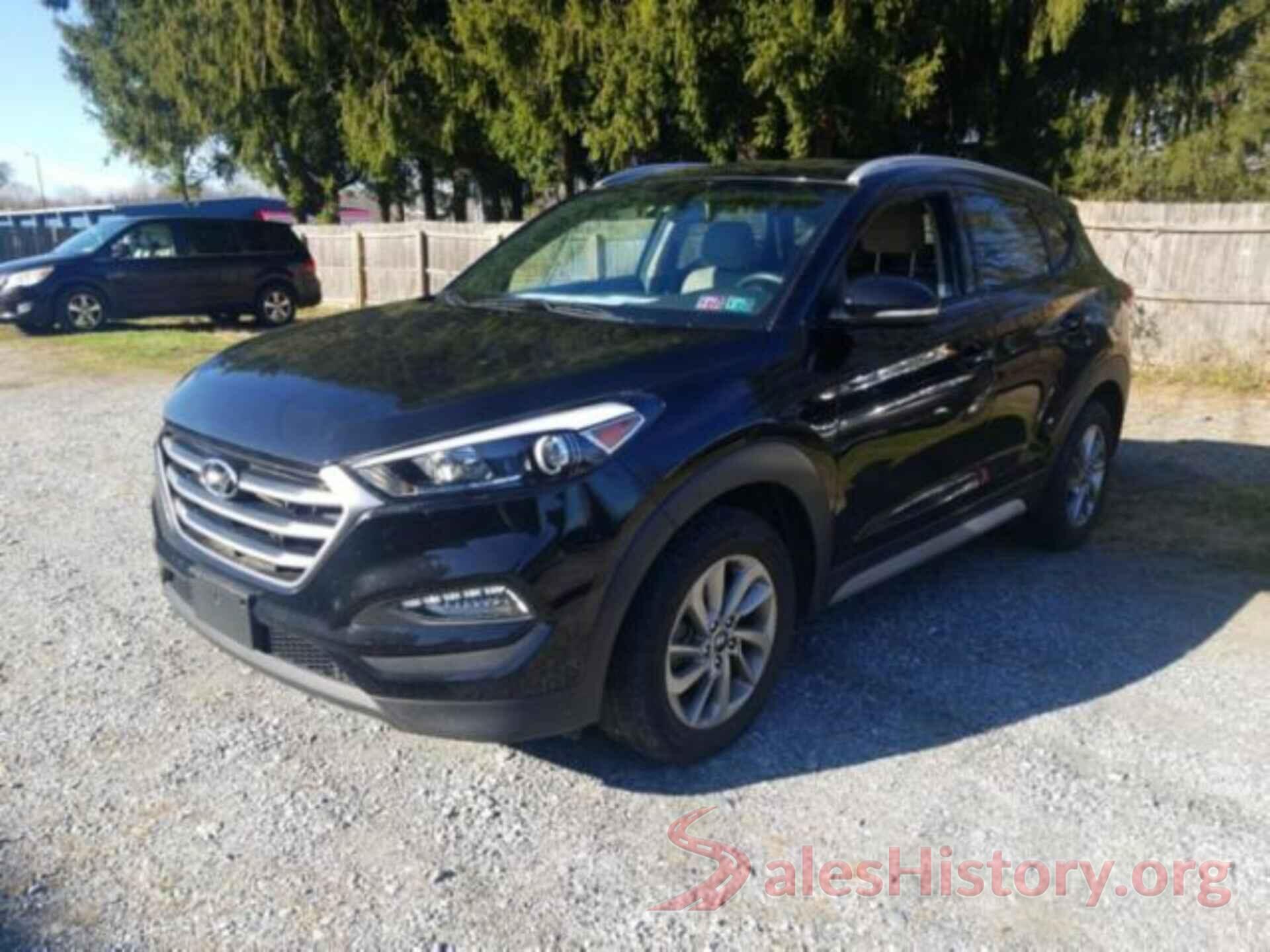 KM8J33A48HU413749 2017 HYUNDAI TUCSON