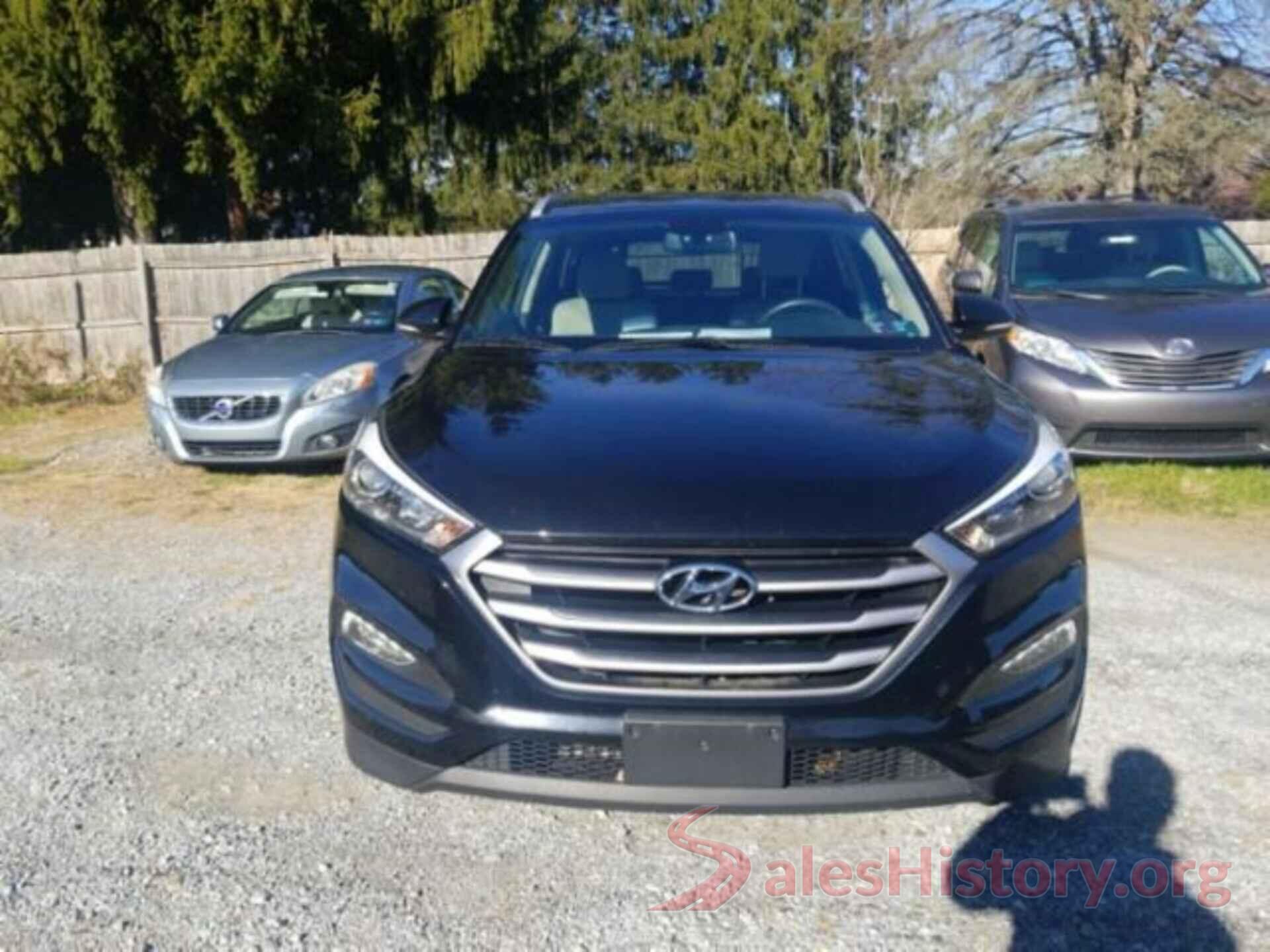 KM8J33A48HU413749 2017 HYUNDAI TUCSON