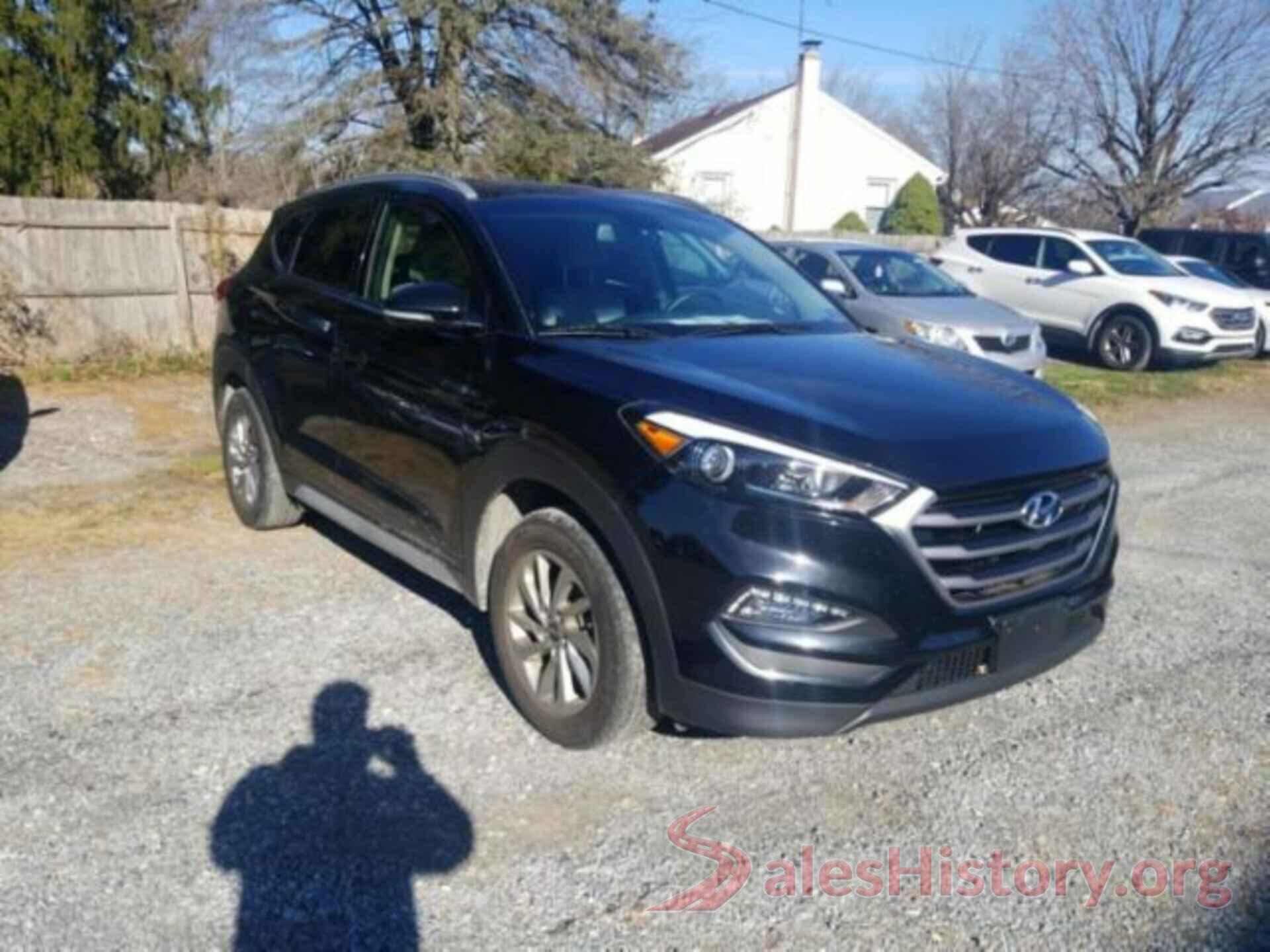 KM8J33A48HU413749 2017 HYUNDAI TUCSON