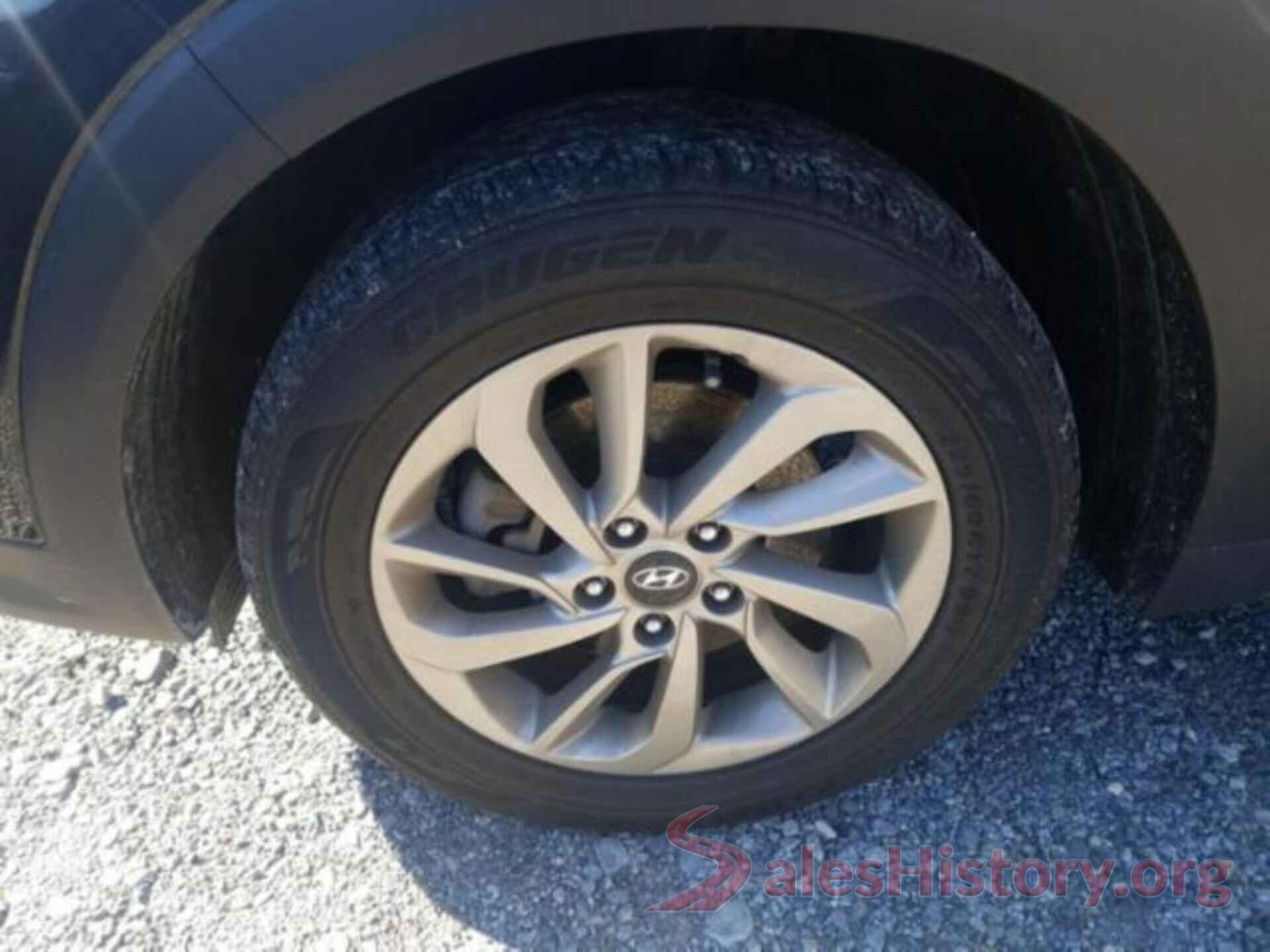 KM8J33A48HU413749 2017 HYUNDAI TUCSON