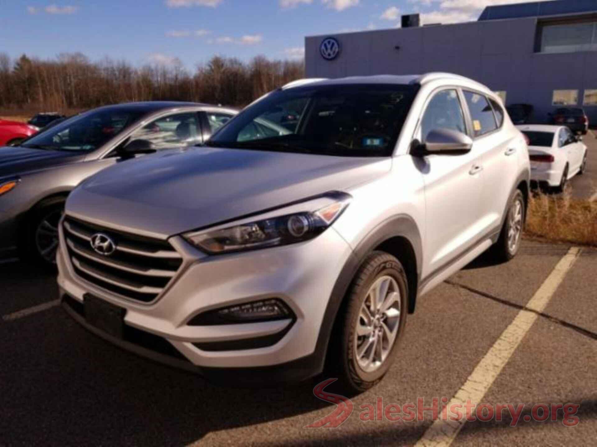 KM8J33A4XHU404003 2017 HYUNDAI TUCSON