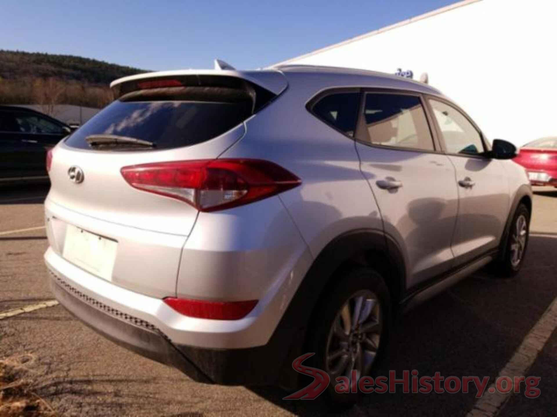 KM8J33A4XHU404003 2017 HYUNDAI TUCSON