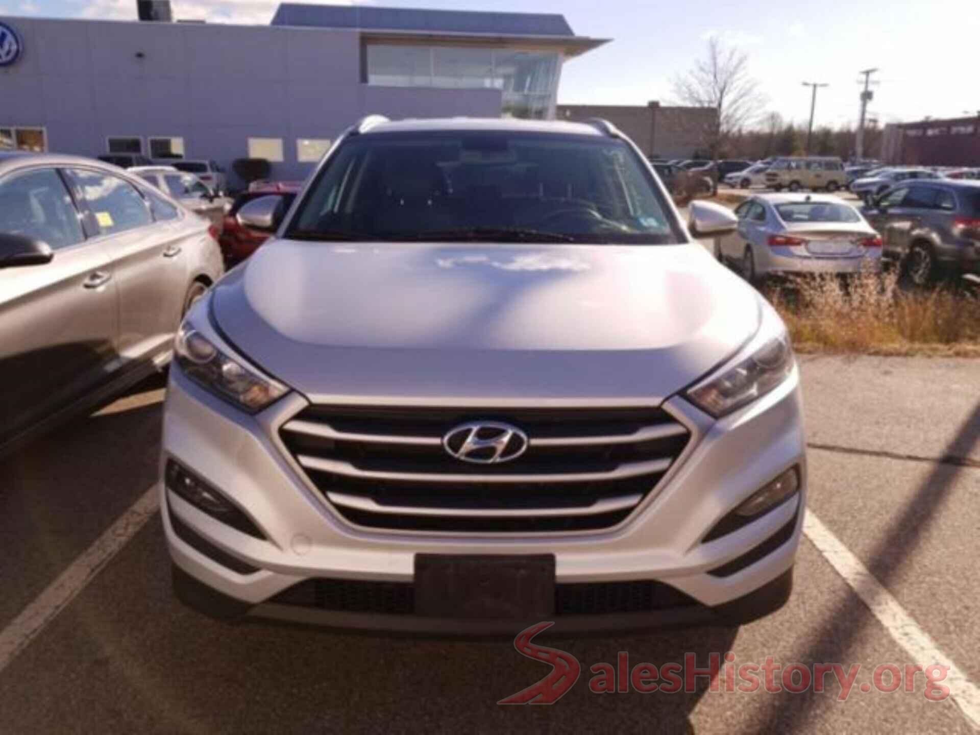 KM8J33A4XHU404003 2017 HYUNDAI TUCSON