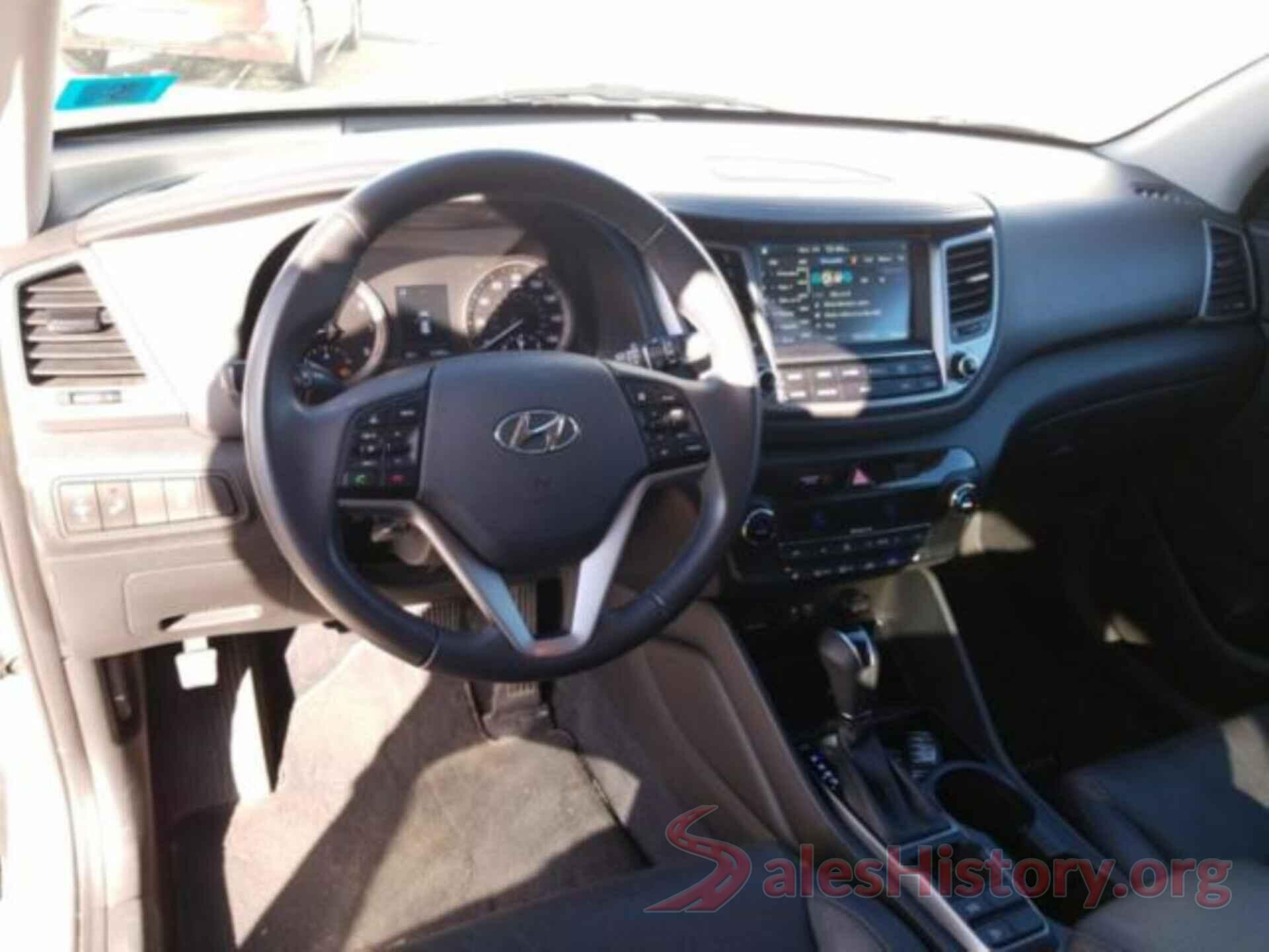 KM8J33A4XHU404003 2017 HYUNDAI TUCSON