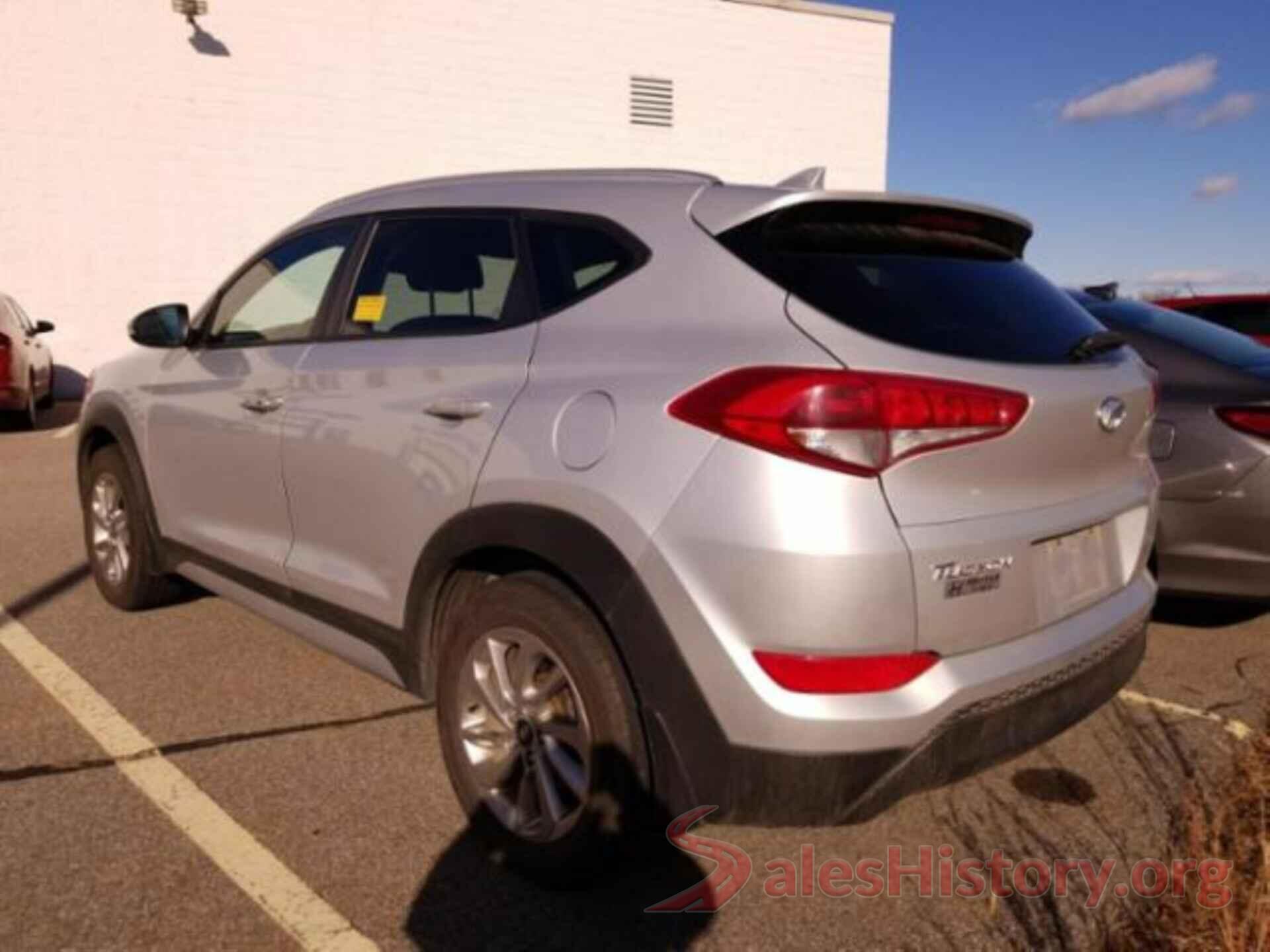 KM8J33A4XHU404003 2017 HYUNDAI TUCSON