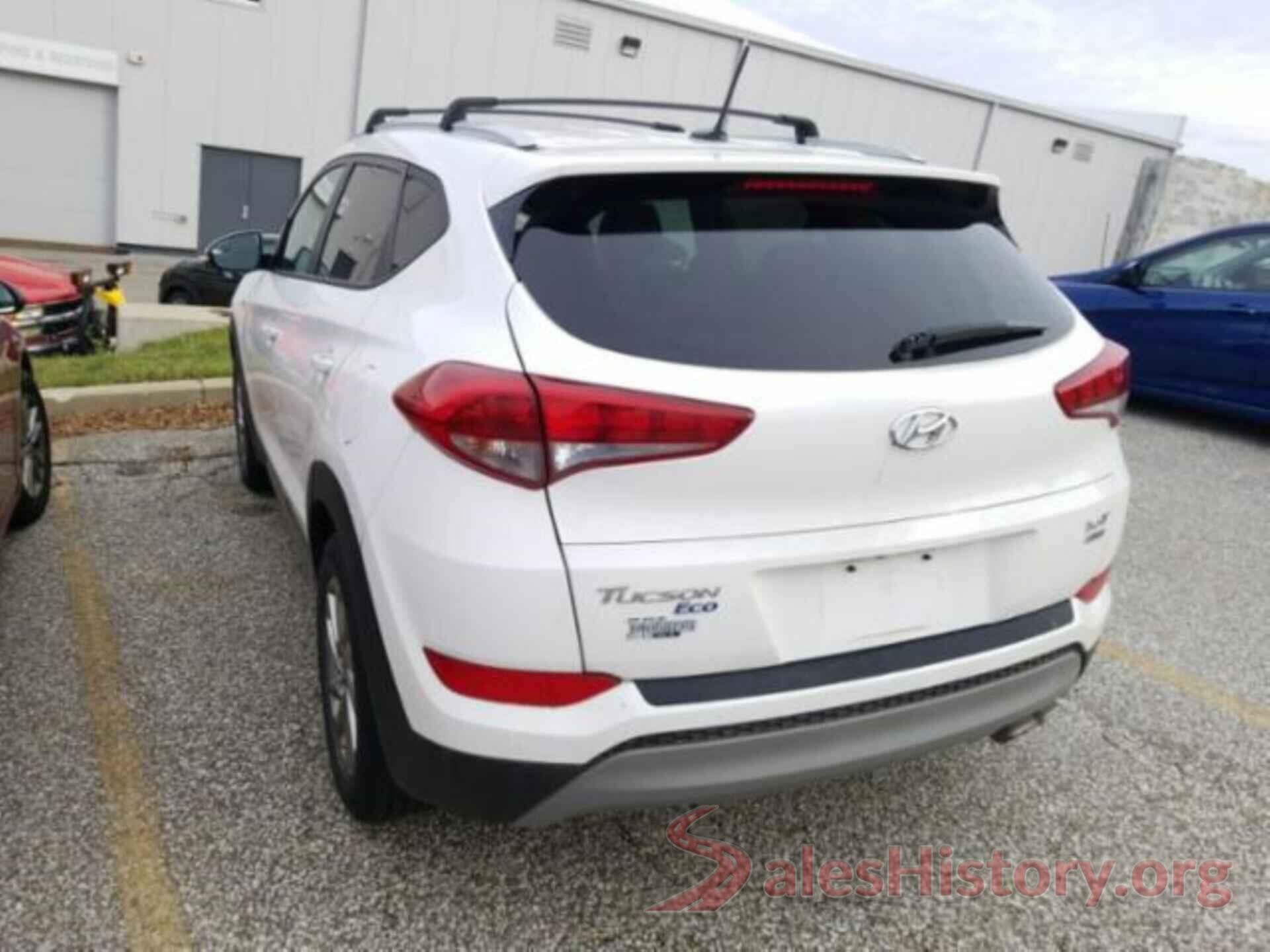 KM8J3CA24HU348025 2017 HYUNDAI TUCSON