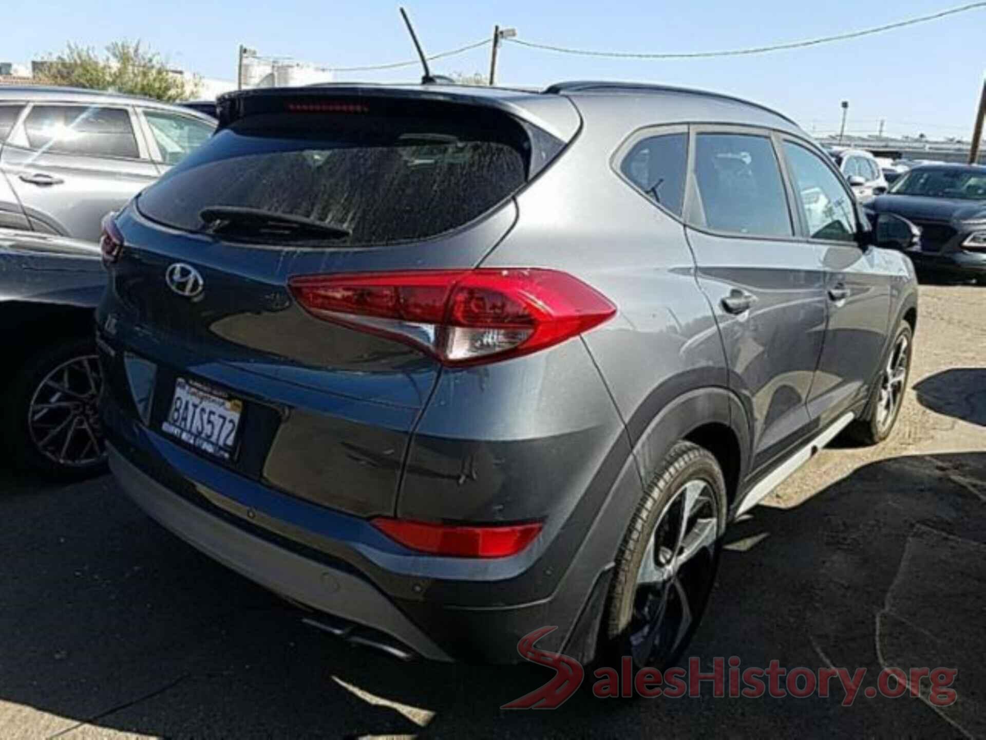 KM8J33A2XHU561335 2017 HYUNDAI TUCSON