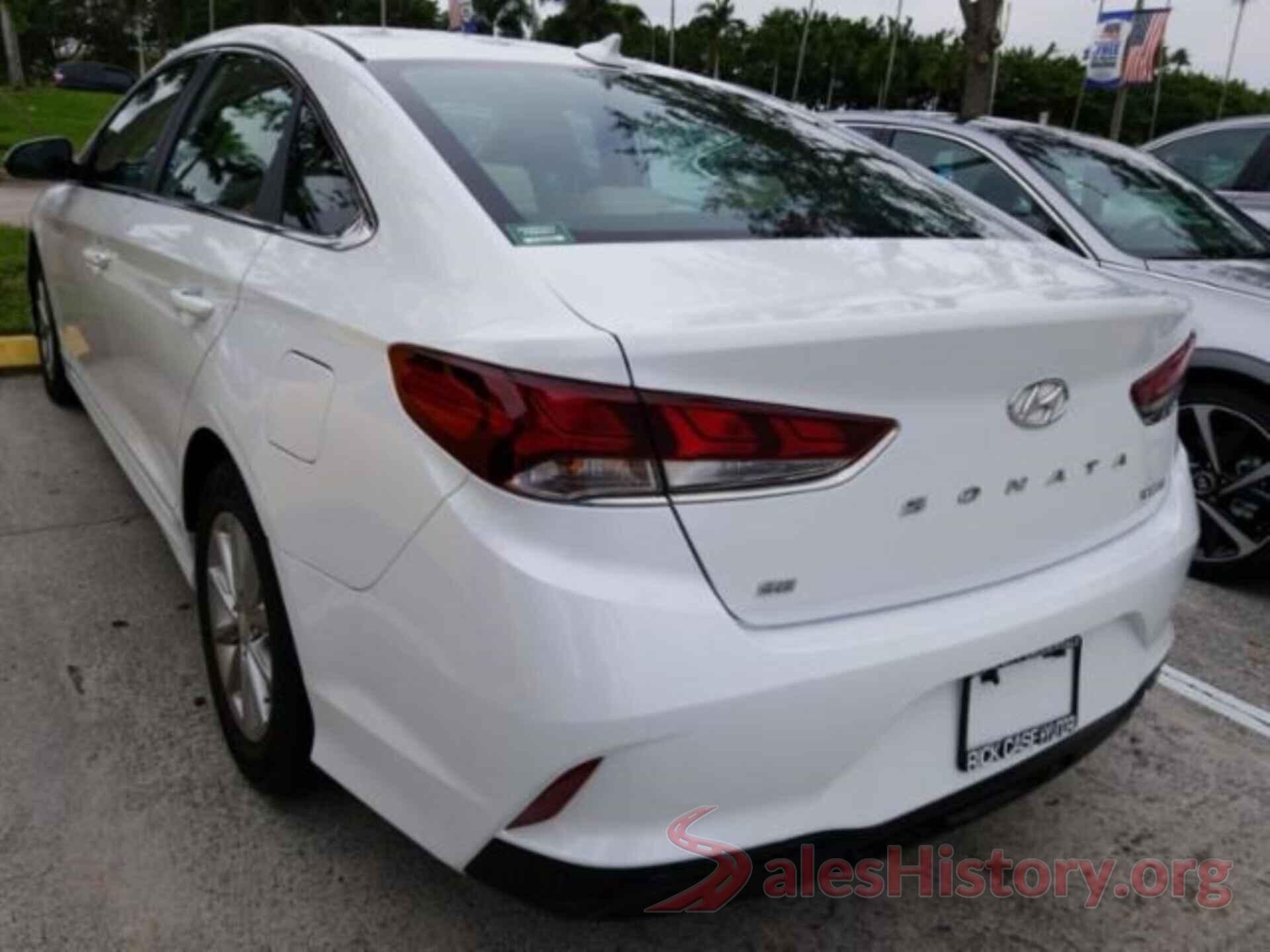 5NPE24AFXJH629876 2018 HYUNDAI SONATA