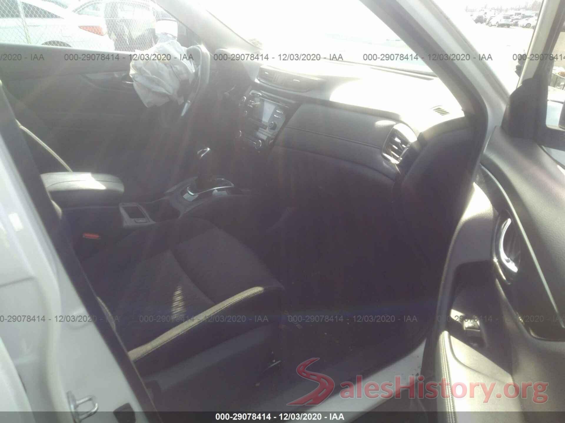 KNMAT2MV3HP502890 2017 NISSAN ROGUE