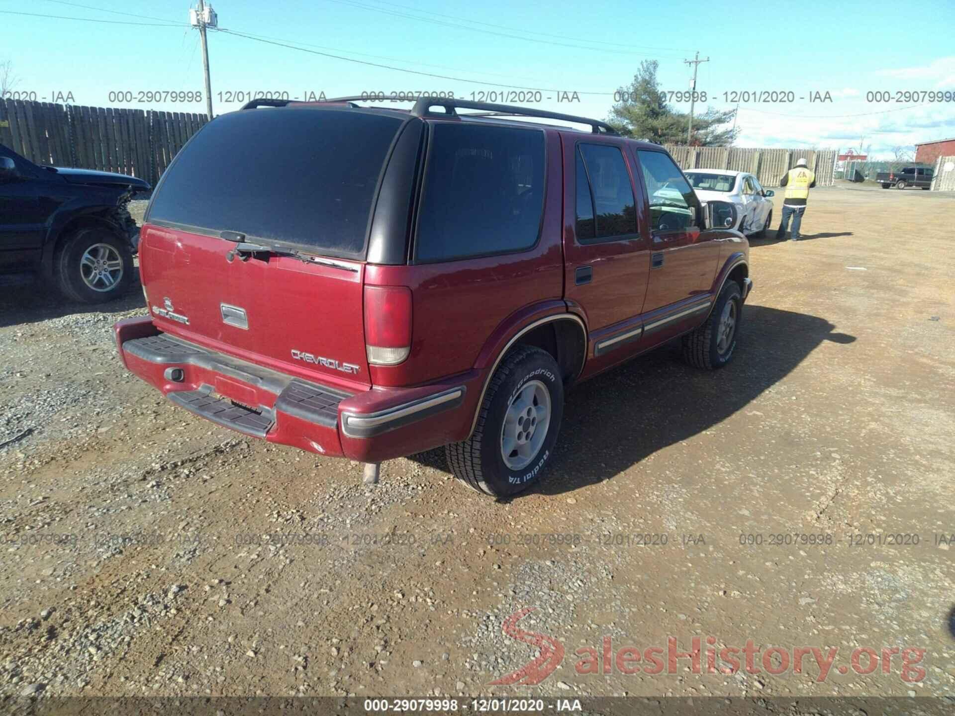 1GNDT13W4X2213179 1999 CHEVROLET BLAZER