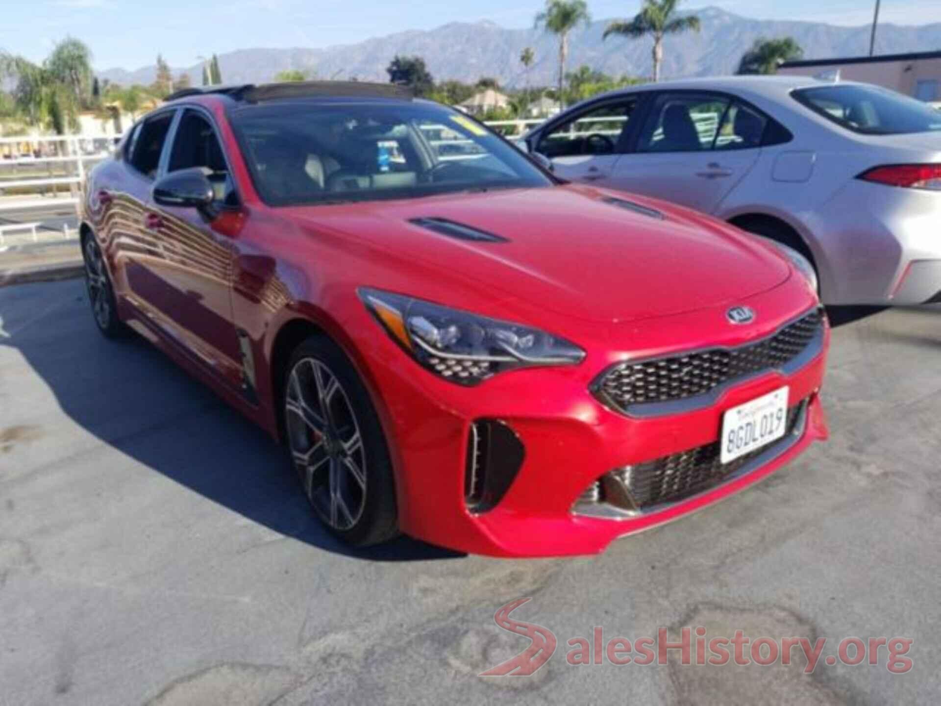 KNAE55LC2J6019963 2018 KIA STINGER