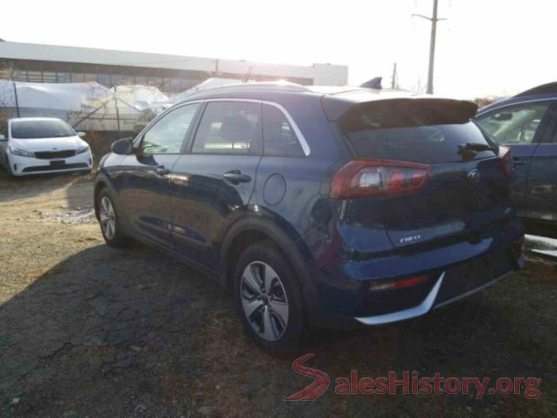 KNDCB3LC5K5219265 2019 KIA NIRO