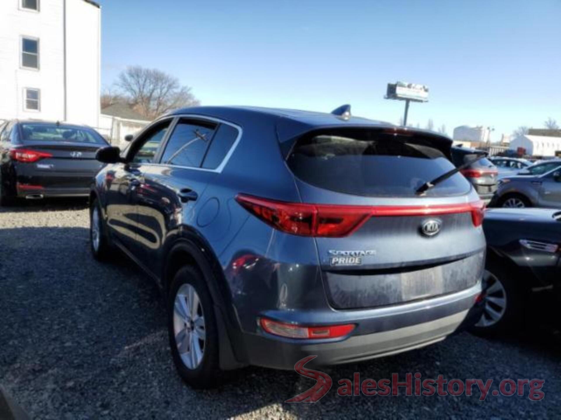 KNDPMCACXJ7400752 2018 KIA SPORTAGE