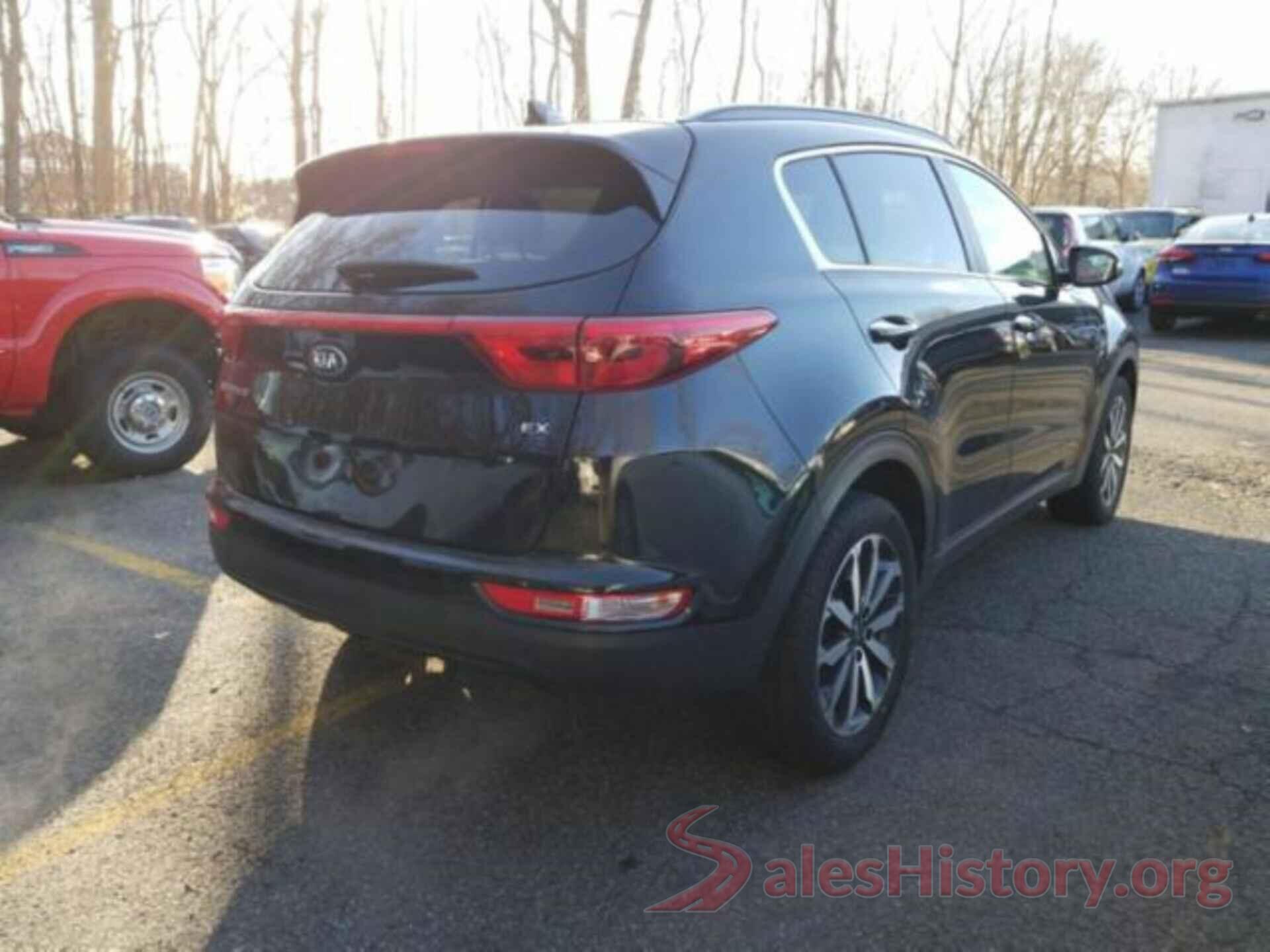 KNDPNCAC8J7428286 2018 KIA SPORTAGE