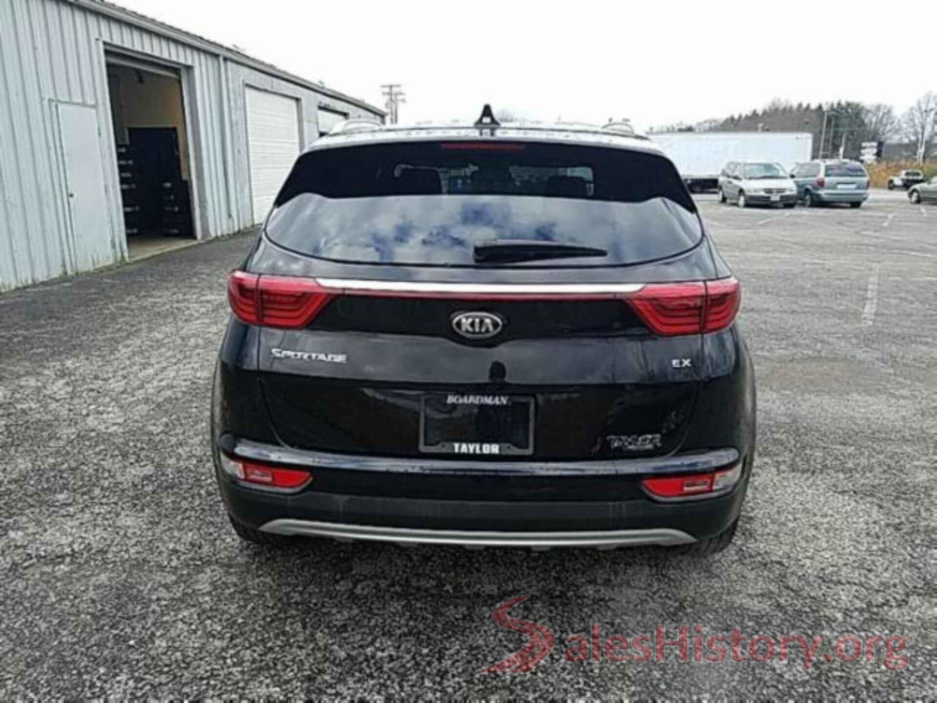 KNDPNCAC2J7411225 2018 KIA SPORTAGE