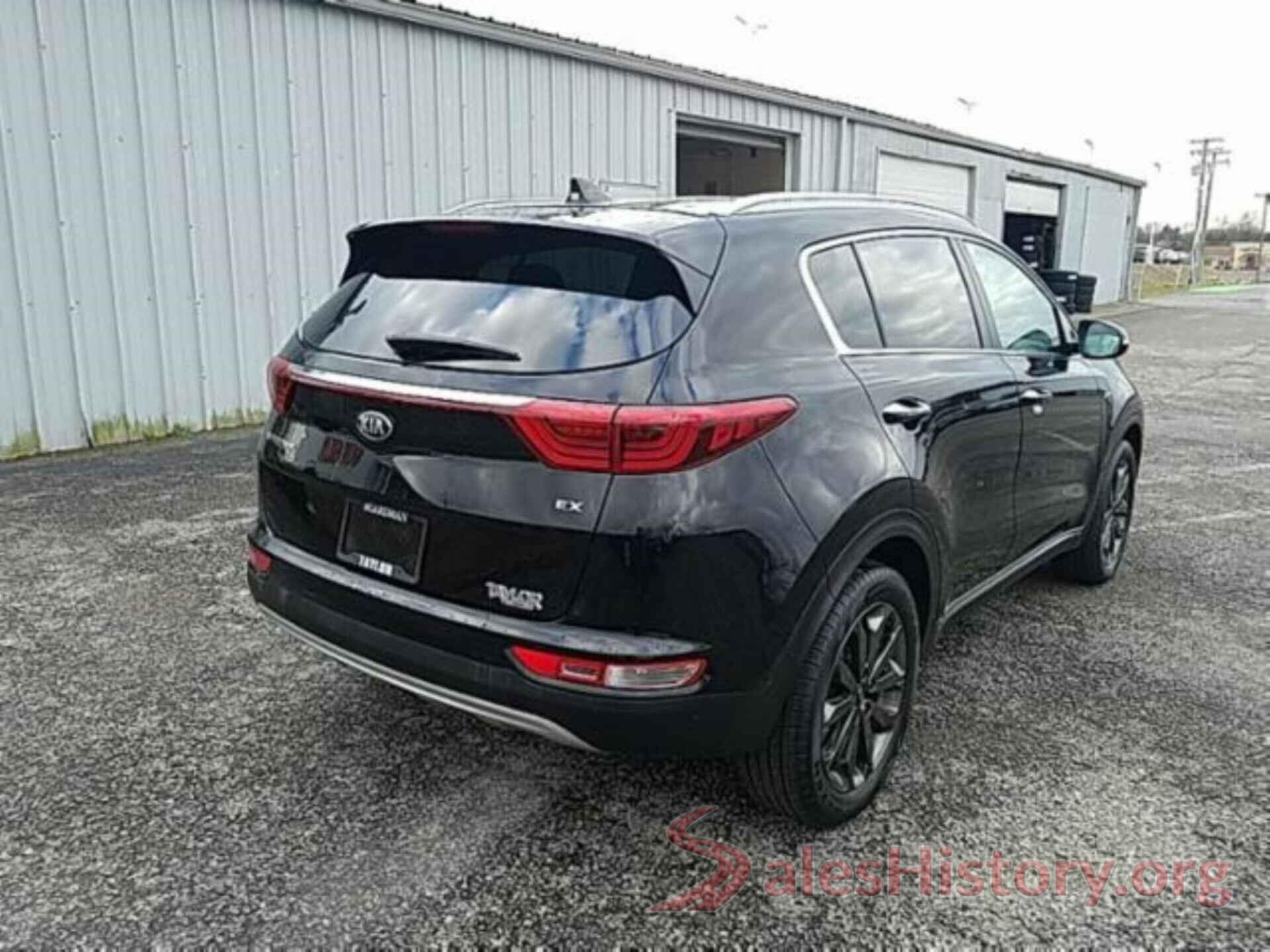 KNDPNCAC2J7411225 2018 KIA SPORTAGE