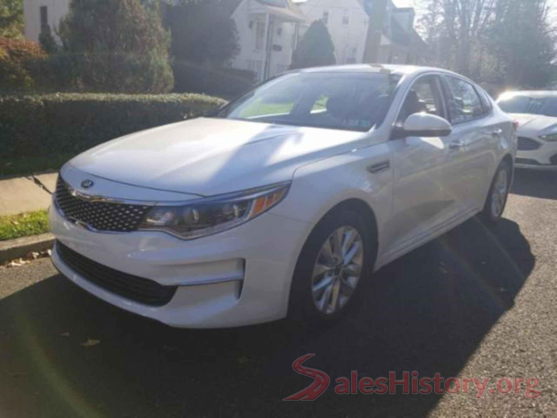 5XXGU4L38HG159570 2017 KIA OPTIMA