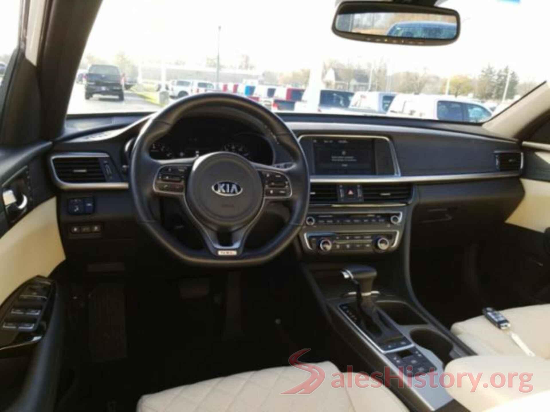 5XXGV4L20JG231694 2018 KIA OPTIMA