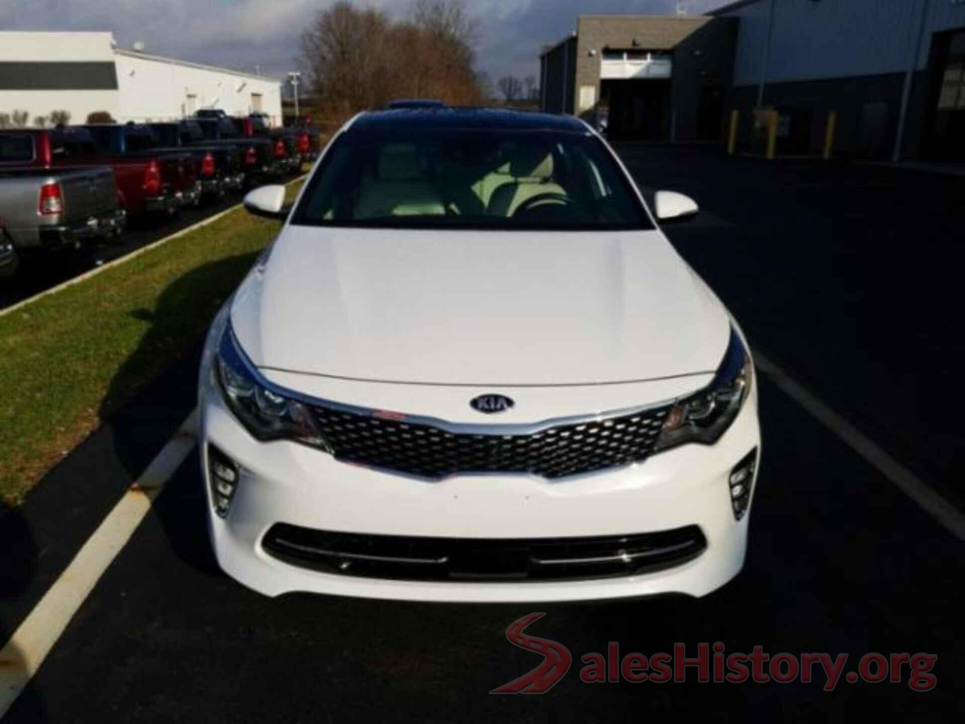 5XXGV4L20JG231694 2018 KIA OPTIMA