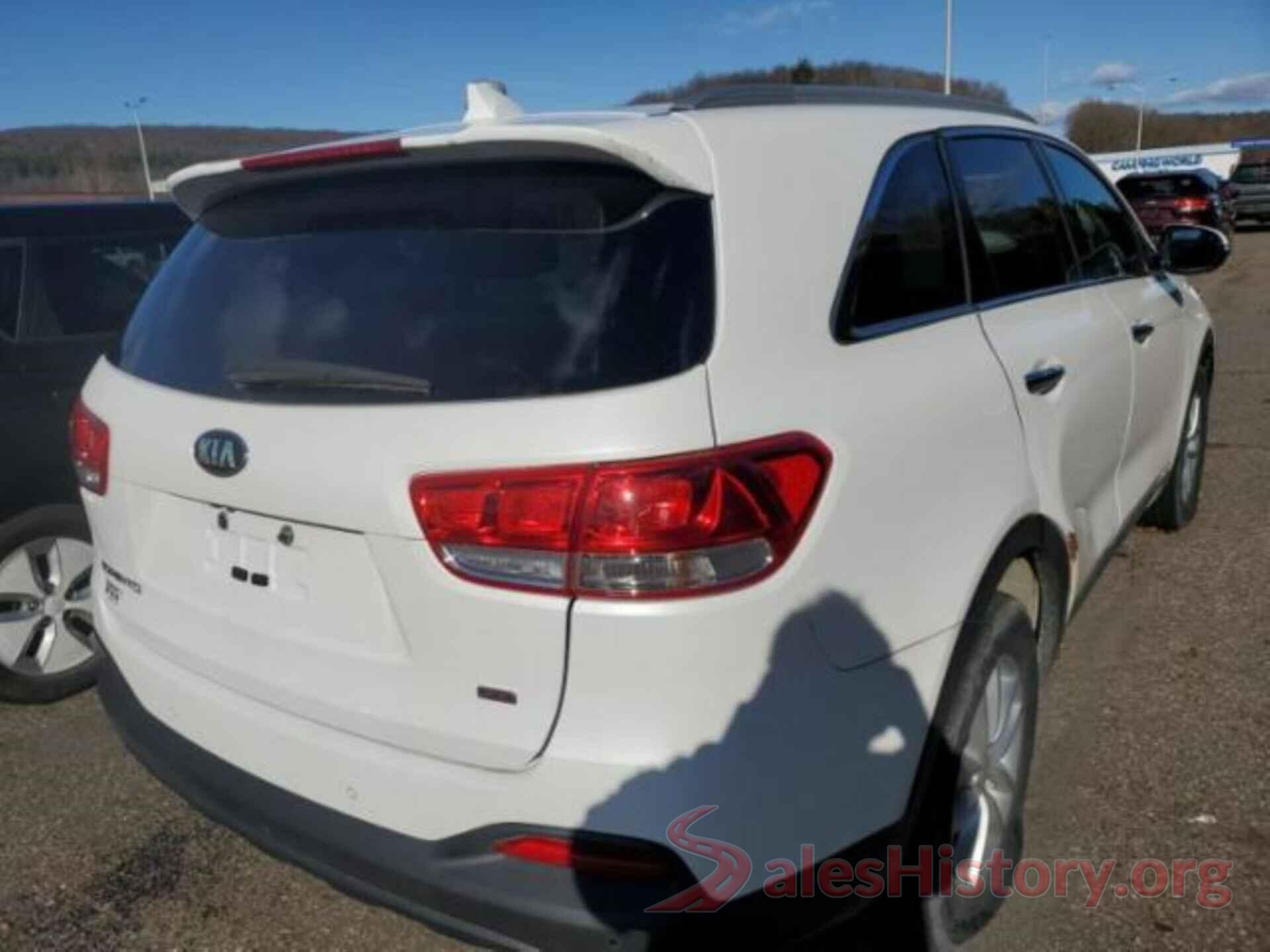 5XYPGDA31JG374008 2018 KIA SORENTO