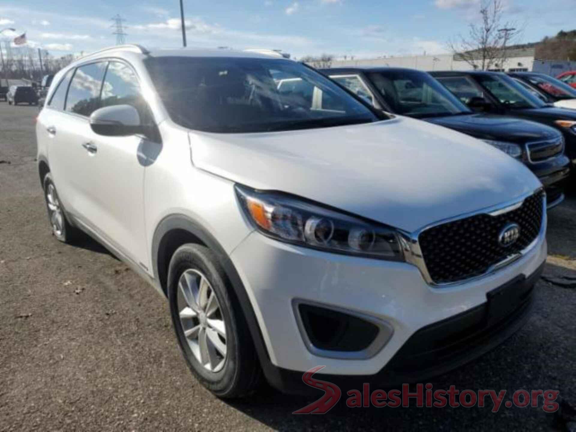 5XYPGDA31JG374008 2018 KIA SORENTO