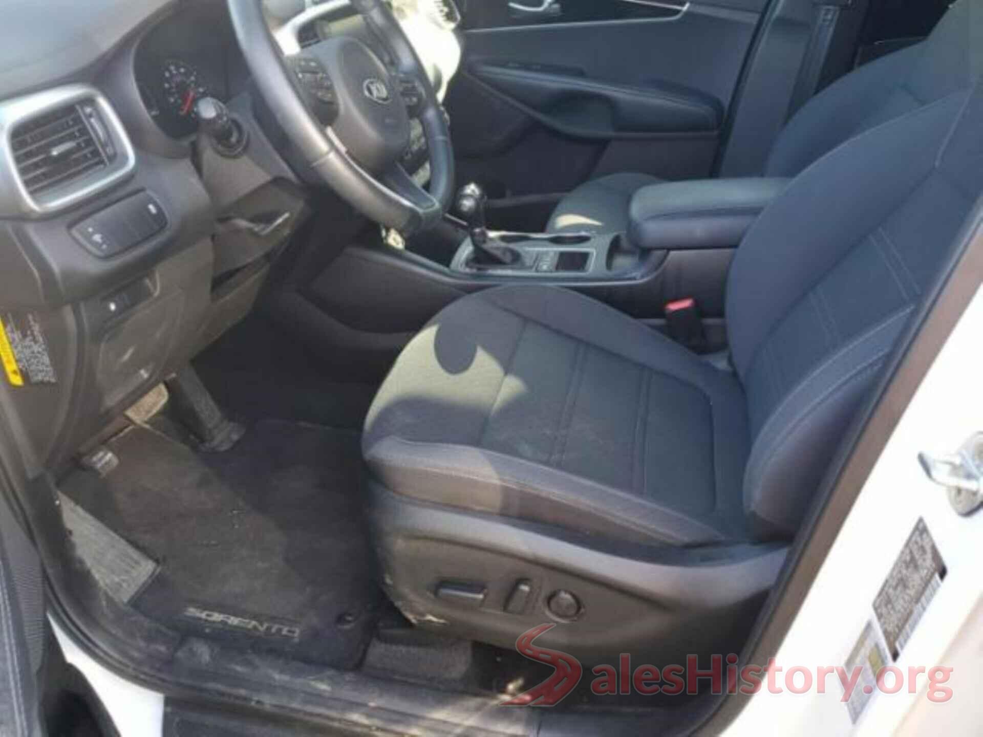 5XYPGDA31JG374008 2018 KIA SORENTO