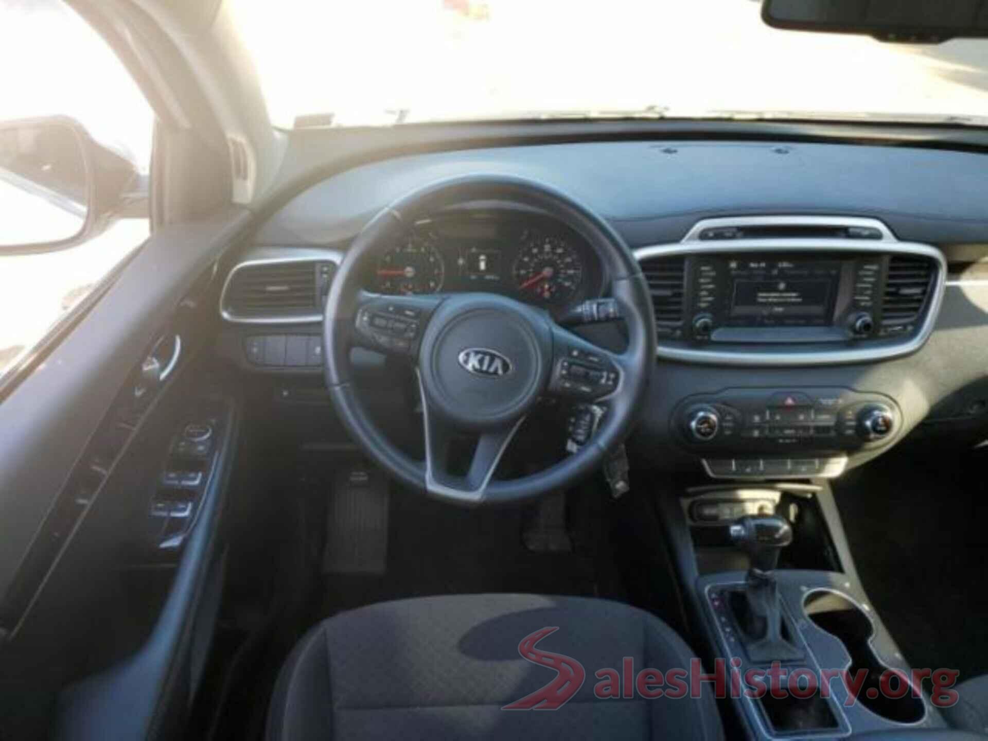 5XYPGDA31JG374008 2018 KIA SORENTO