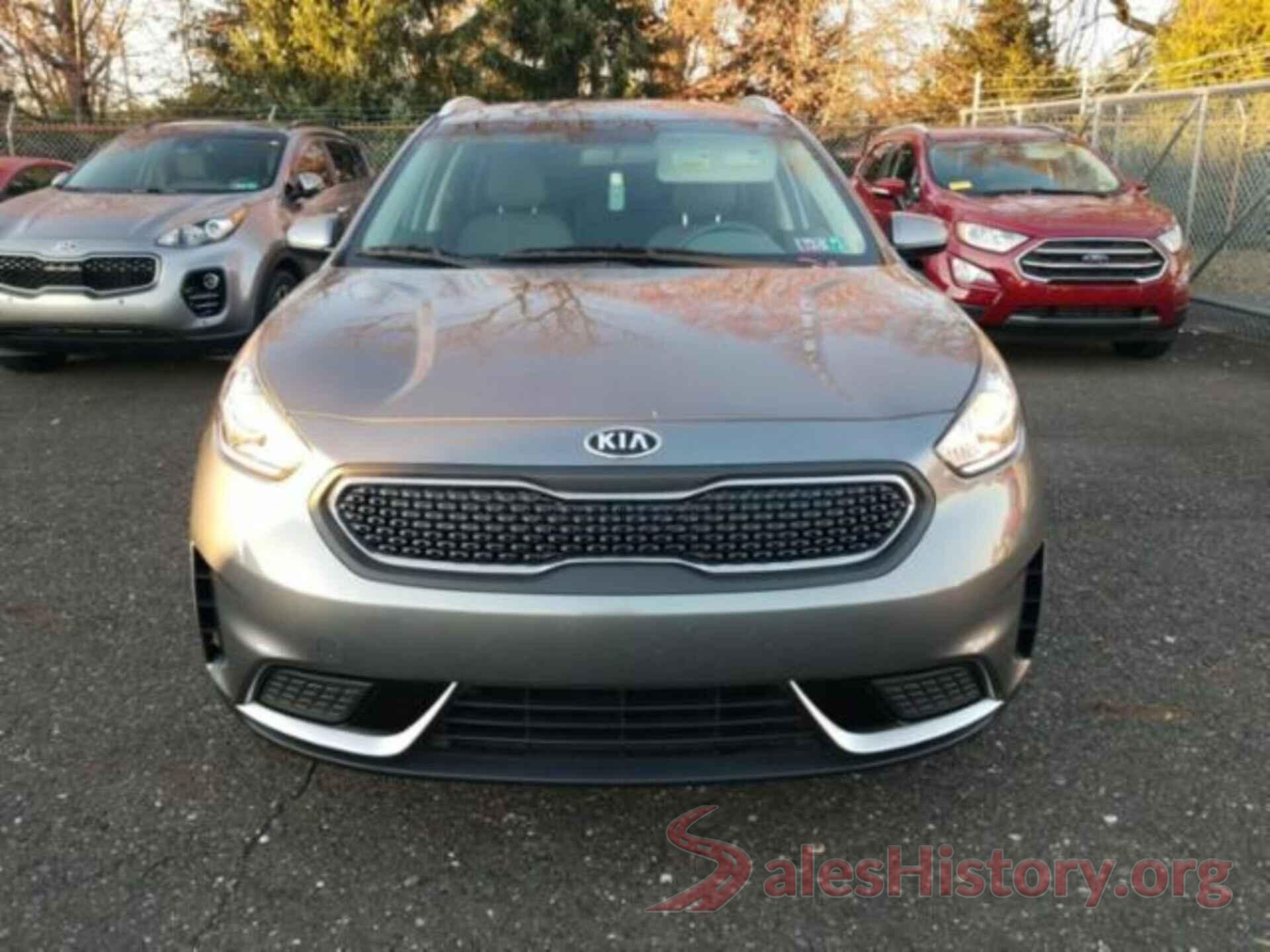 KNDCB3LC4H5066953 2017 KIA NIRO