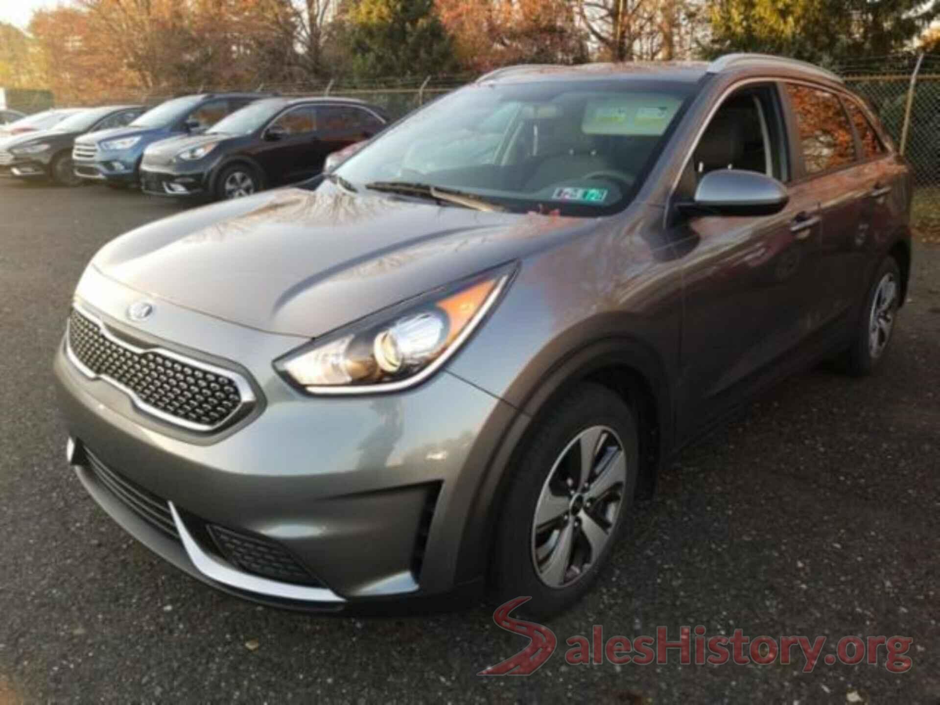 KNDCB3LC4H5066953 2017 KIA NIRO