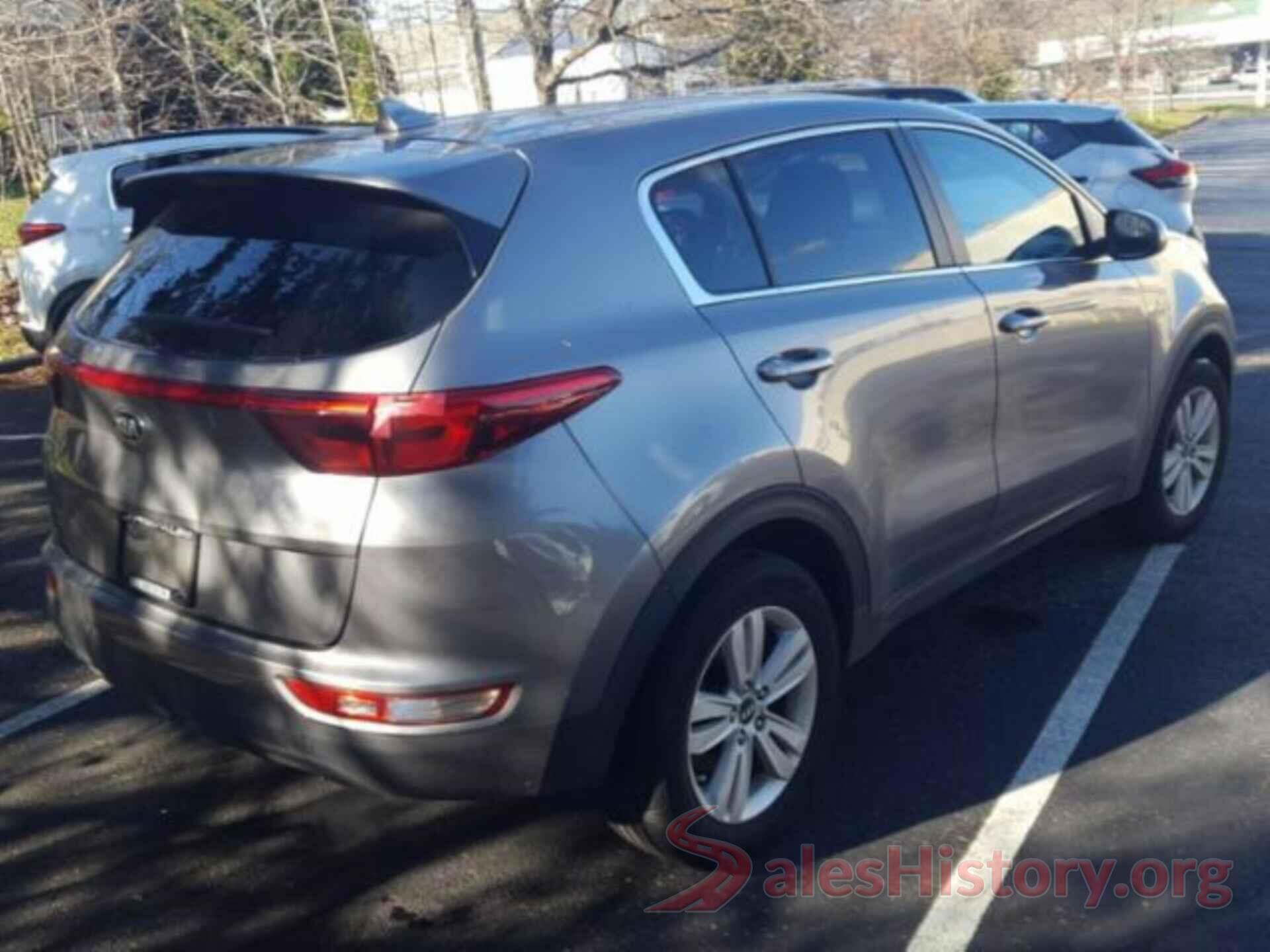 KNDPMCAC6J7394870 2018 KIA SPORTAGE