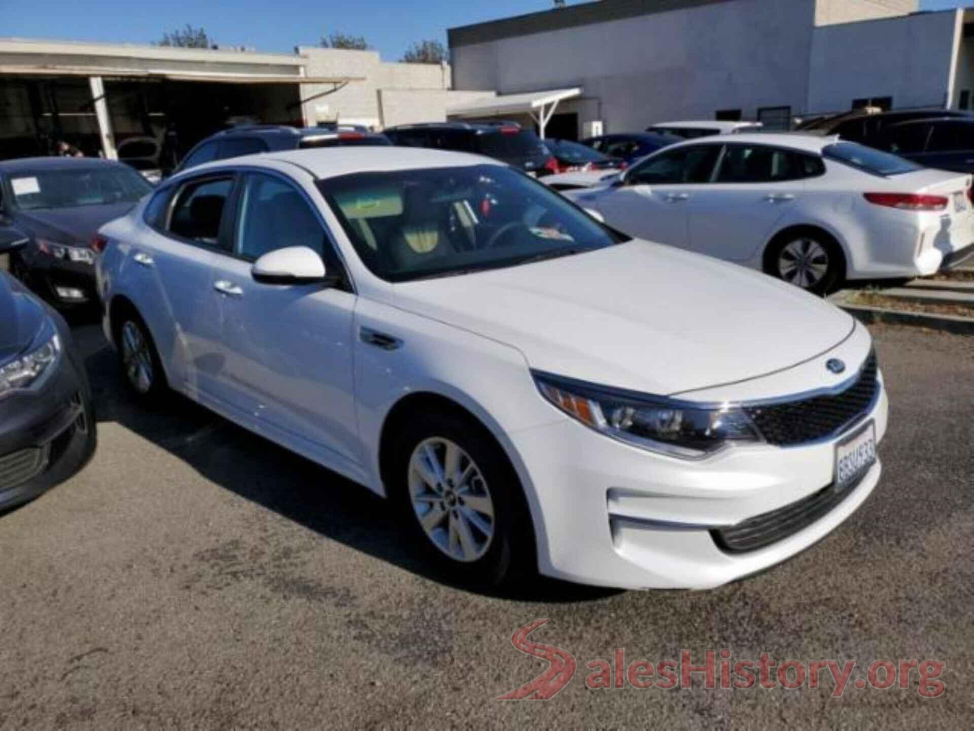 5XXGT4L30JG179756 2018 KIA OPTIMA