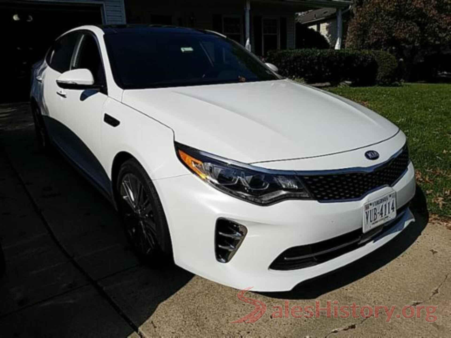 5XXGV4L21HG132666 2017 KIA OPTIMA