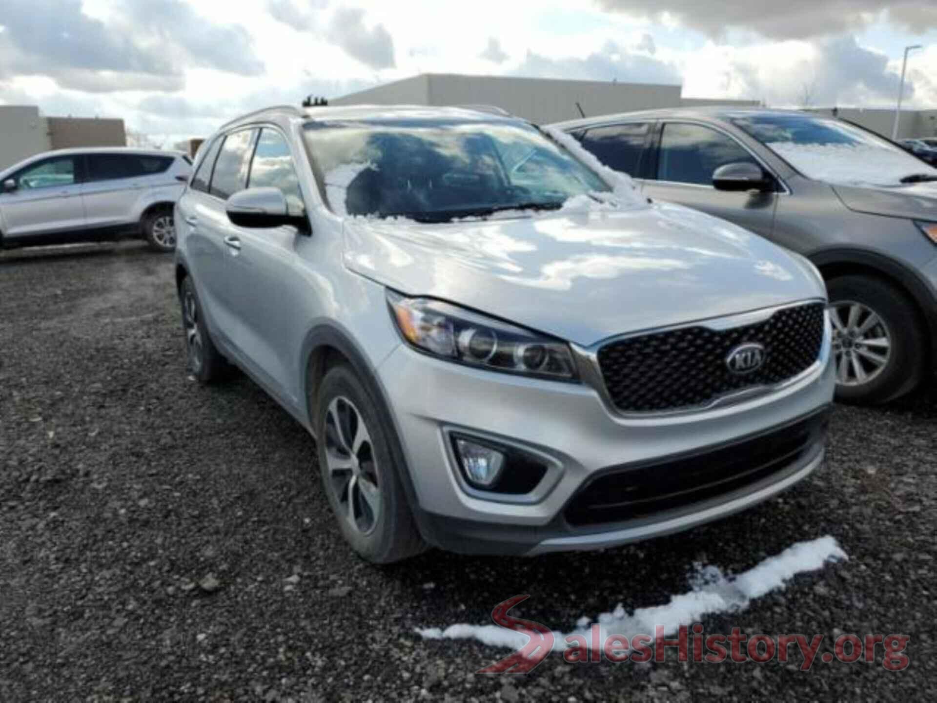 5XYPHDA57JG400853 2018 KIA SORENTO