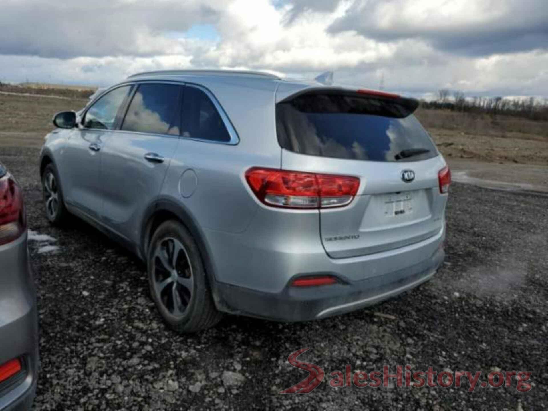 5XYPHDA57JG400853 2018 KIA SORENTO