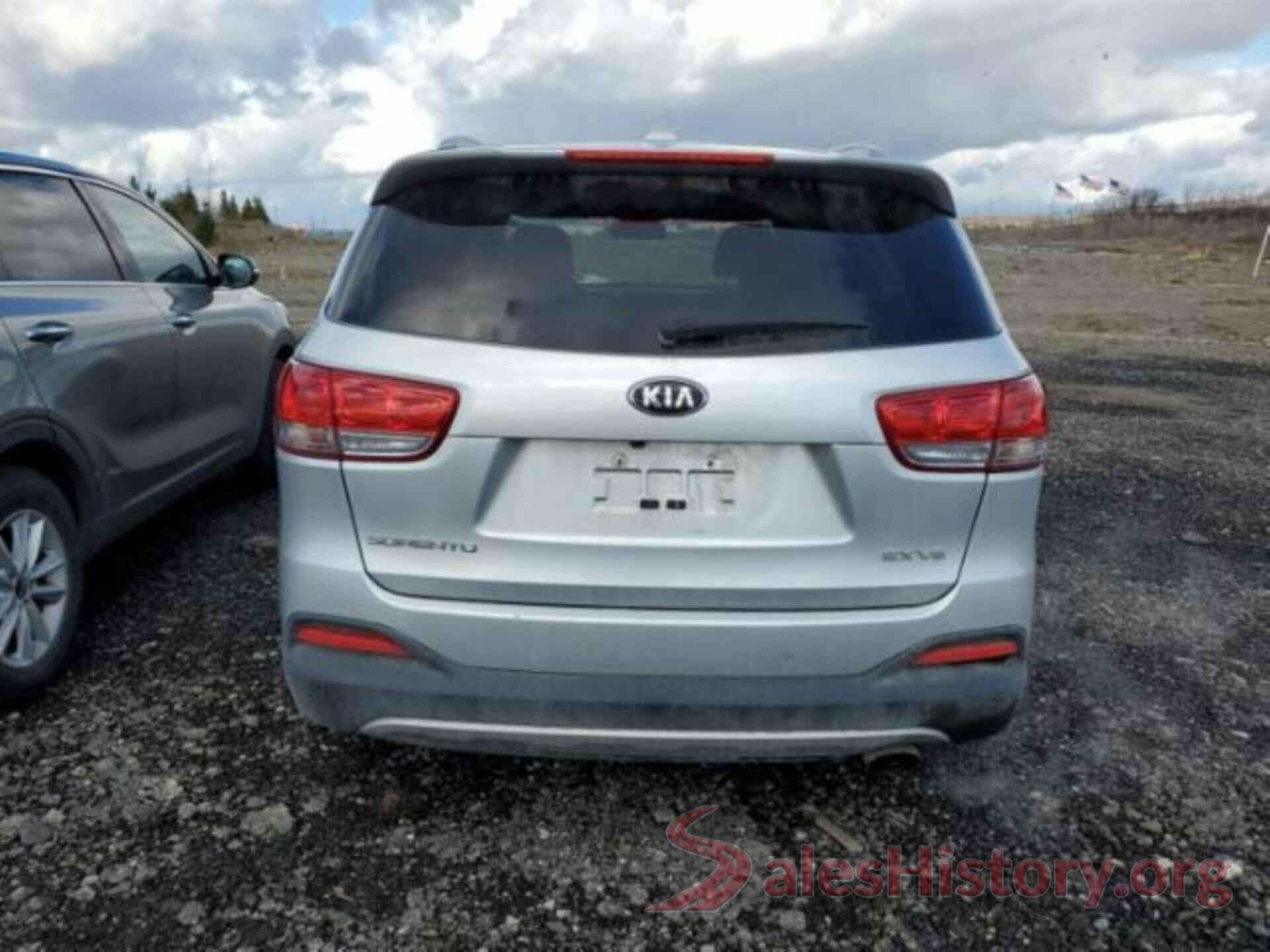 5XYPHDA57JG400853 2018 KIA SORENTO