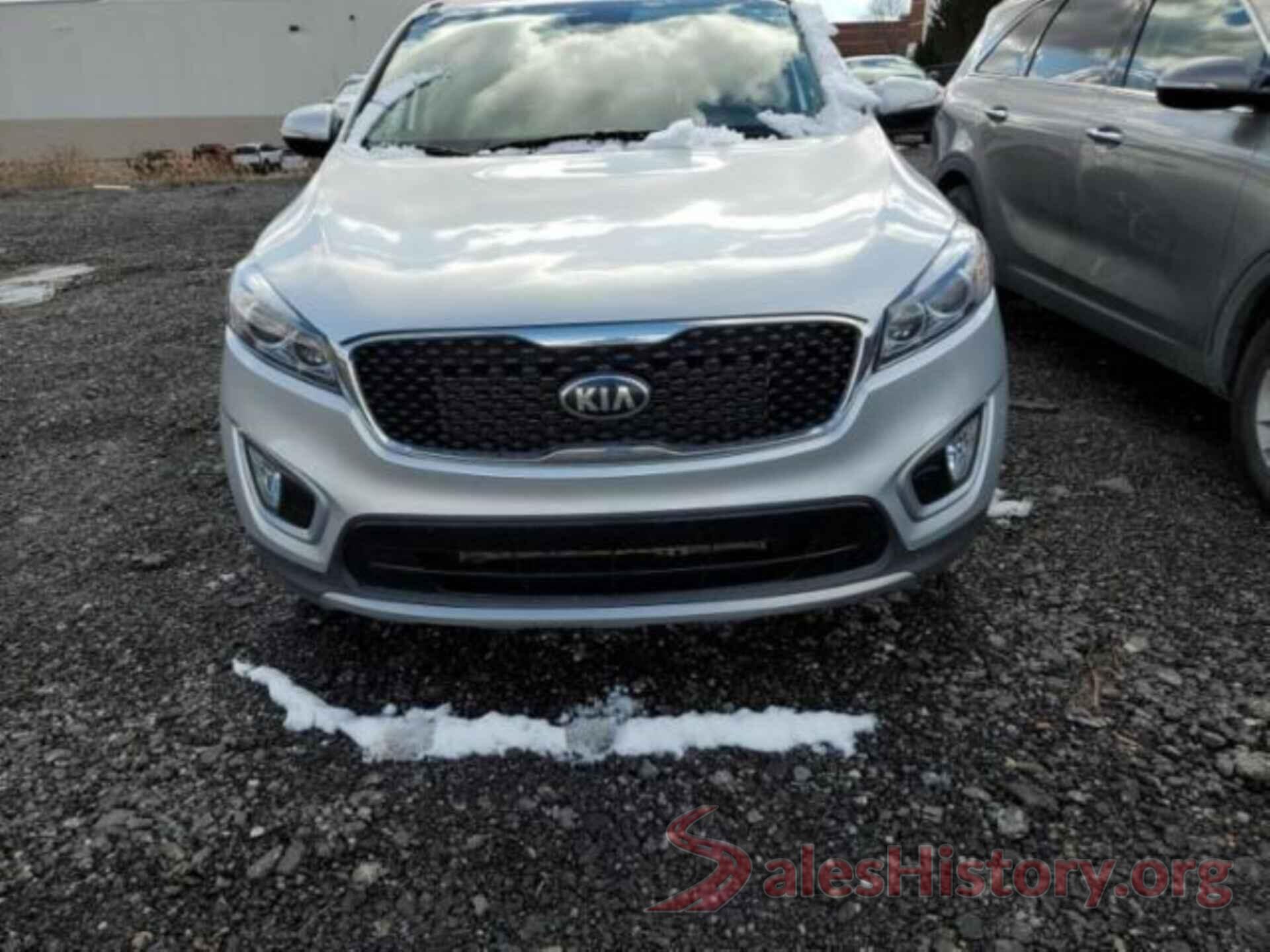 5XYPHDA57JG400853 2018 KIA SORENTO