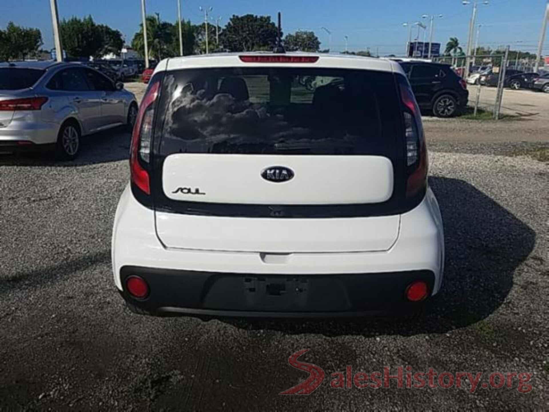 KNDJN2A2XJ7515274 2018 KIA SOUL