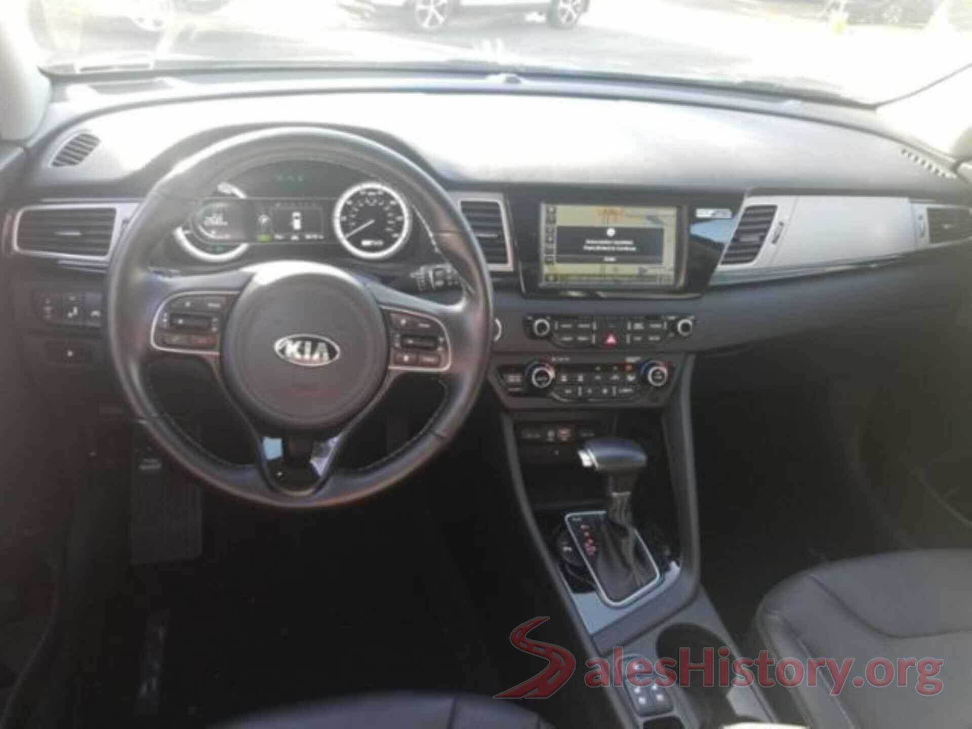 KNDCE3LC2J5114611 2018 KIA NIRO