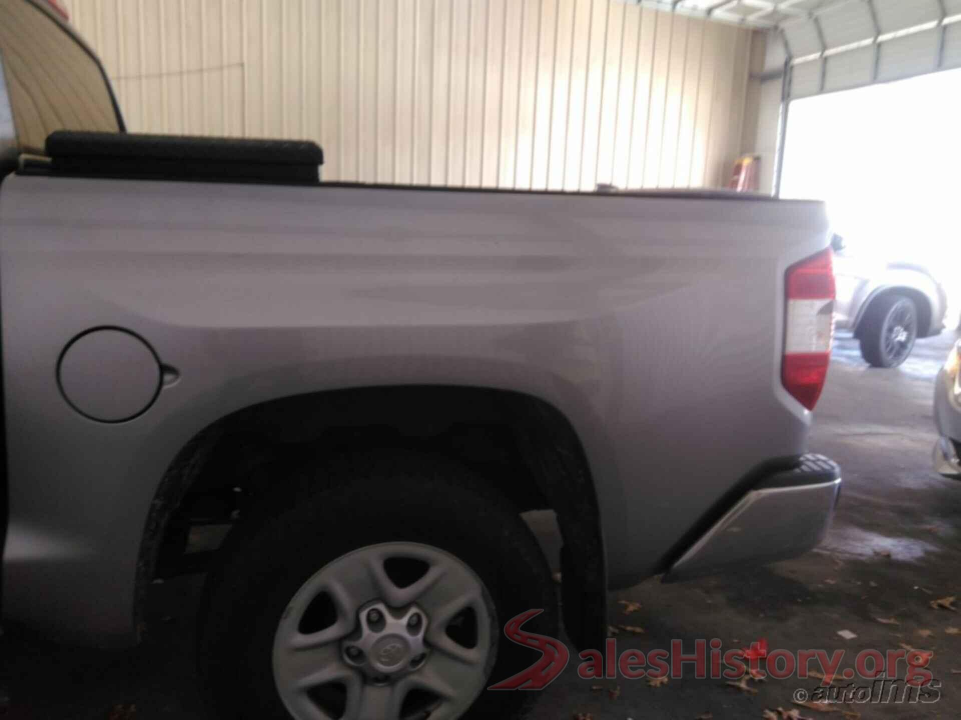 5TFDM5F13JX076565 2018 TOYOTA TUNDRA 4WD